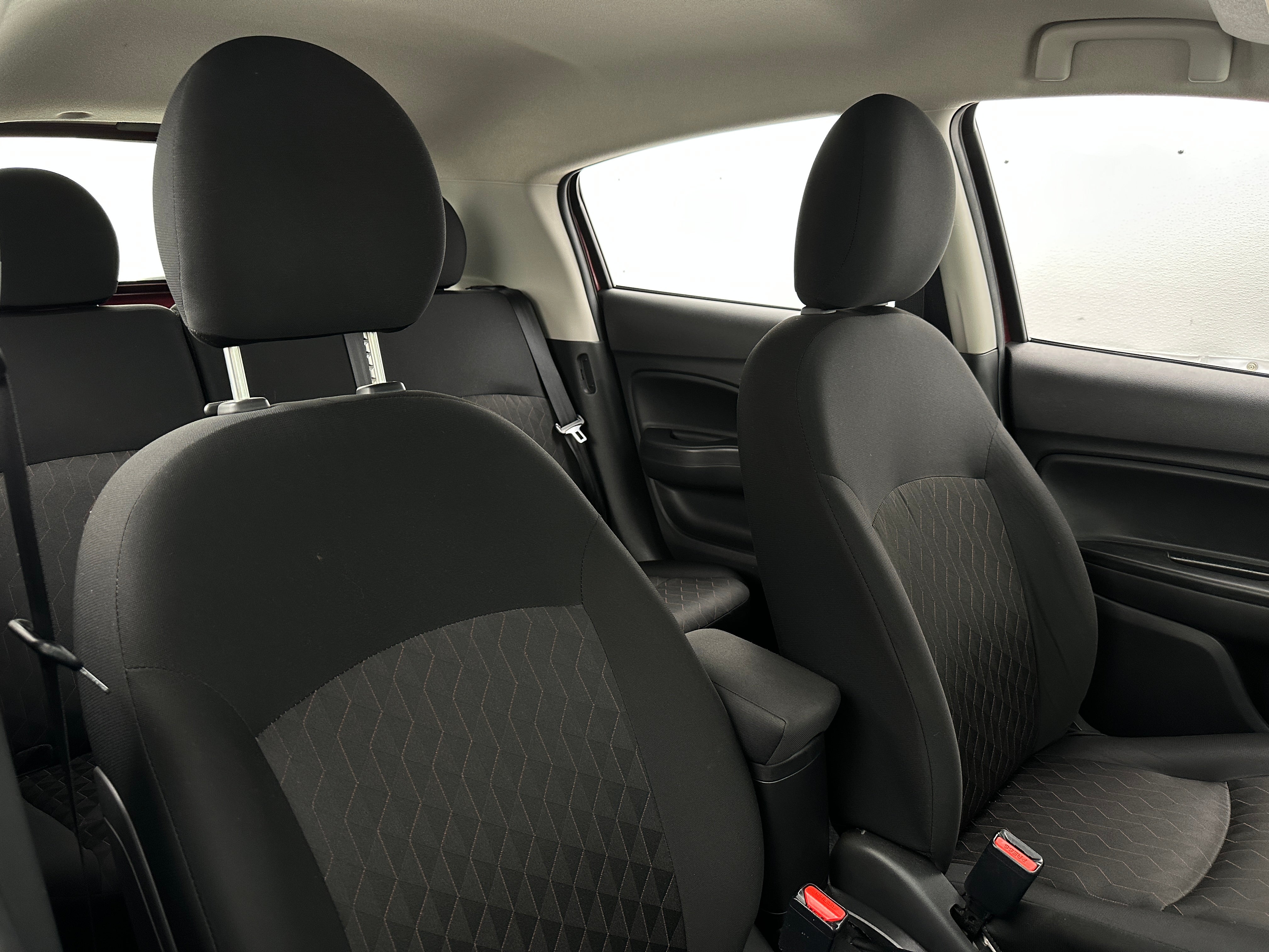 2023 Mitsubishi Mirage ES 2