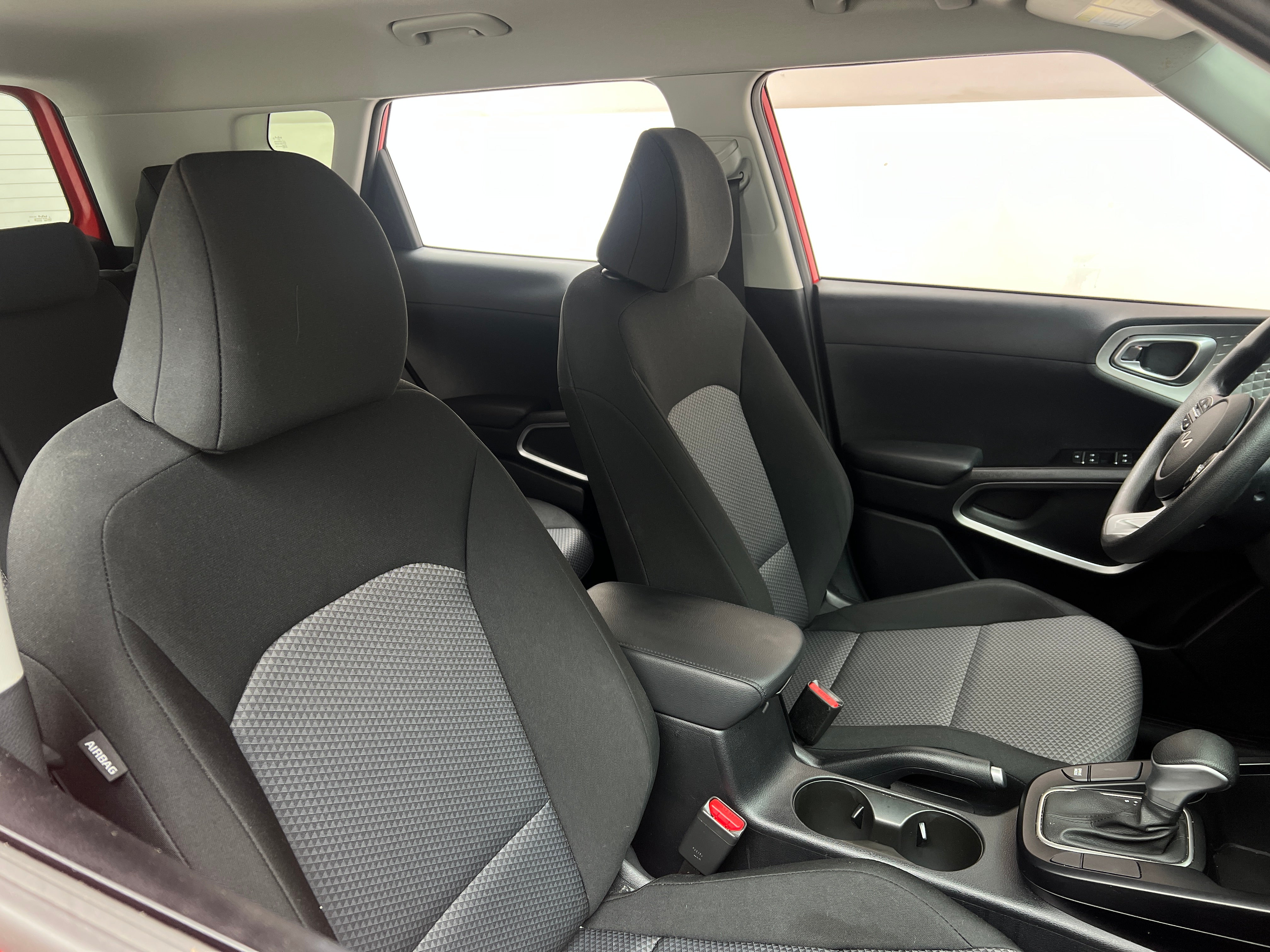 2023 Kia Soul LX 2
