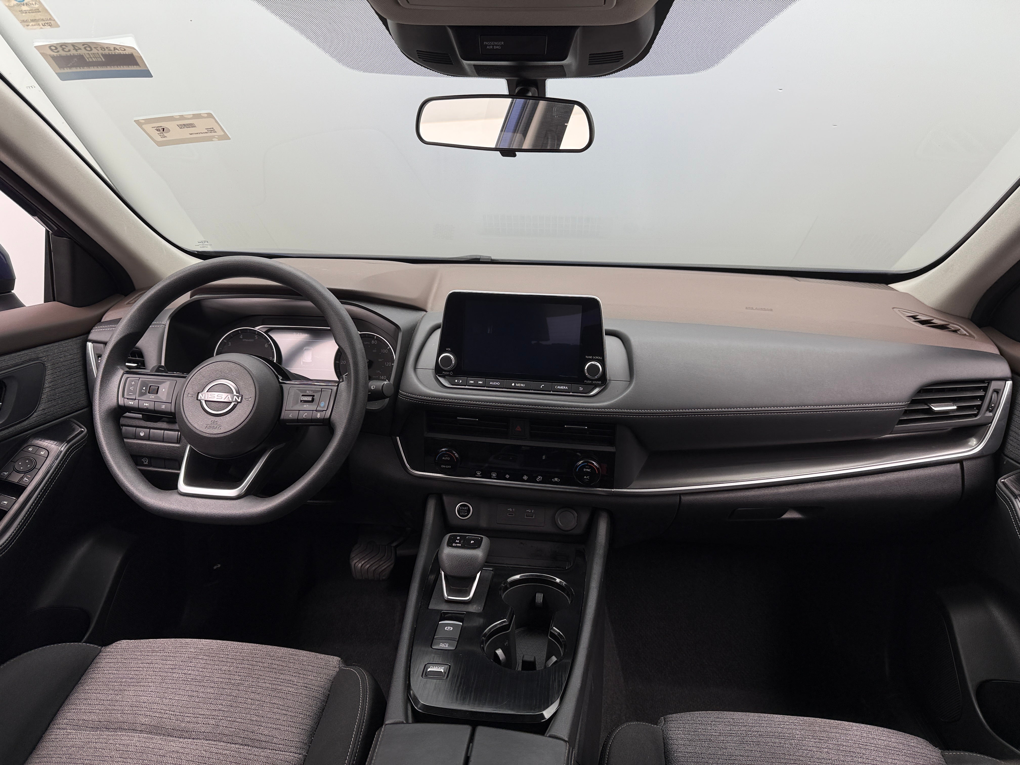 2023 Nissan Rogue SV 3