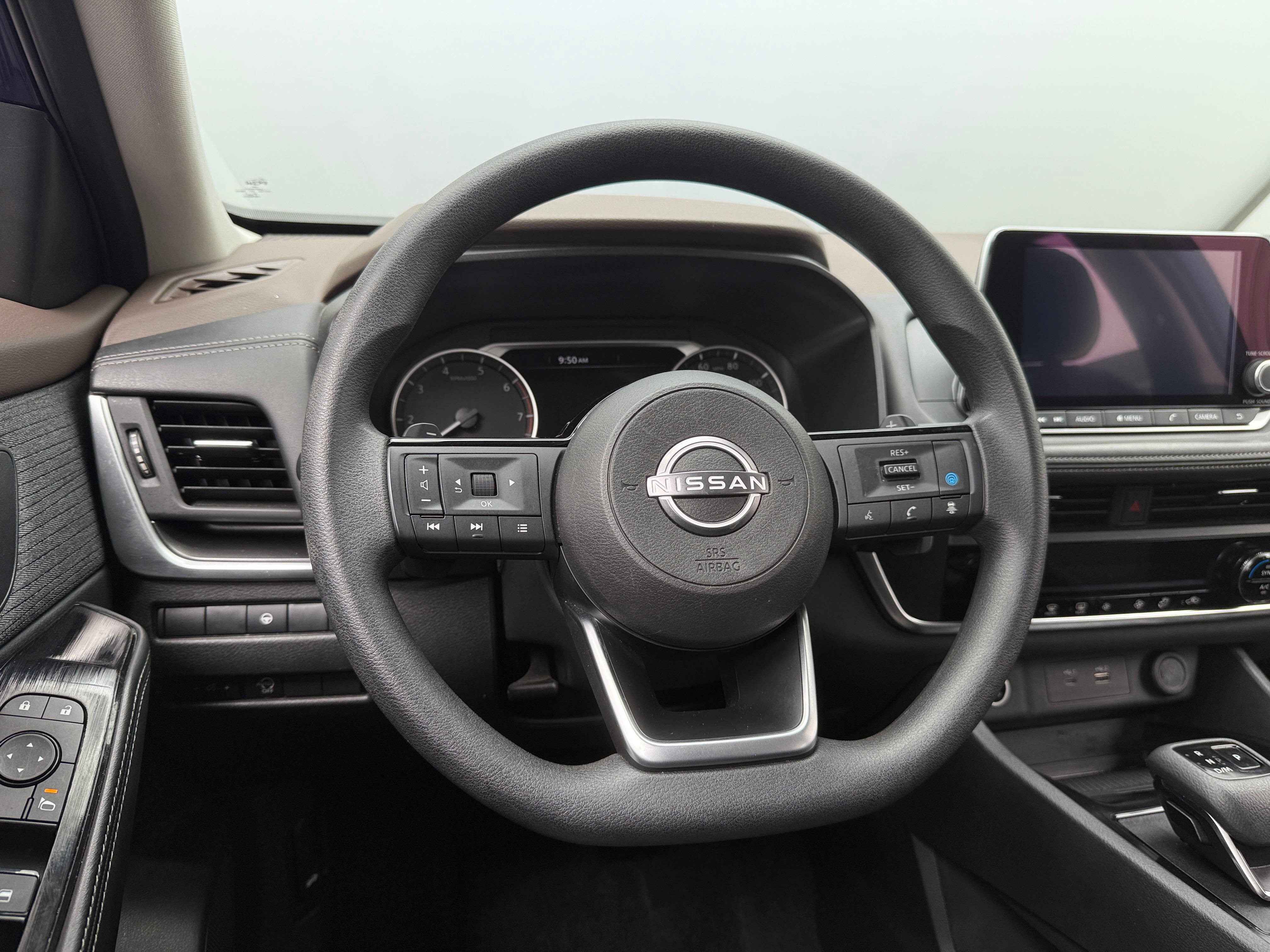 2023 Nissan Rogue SV 5