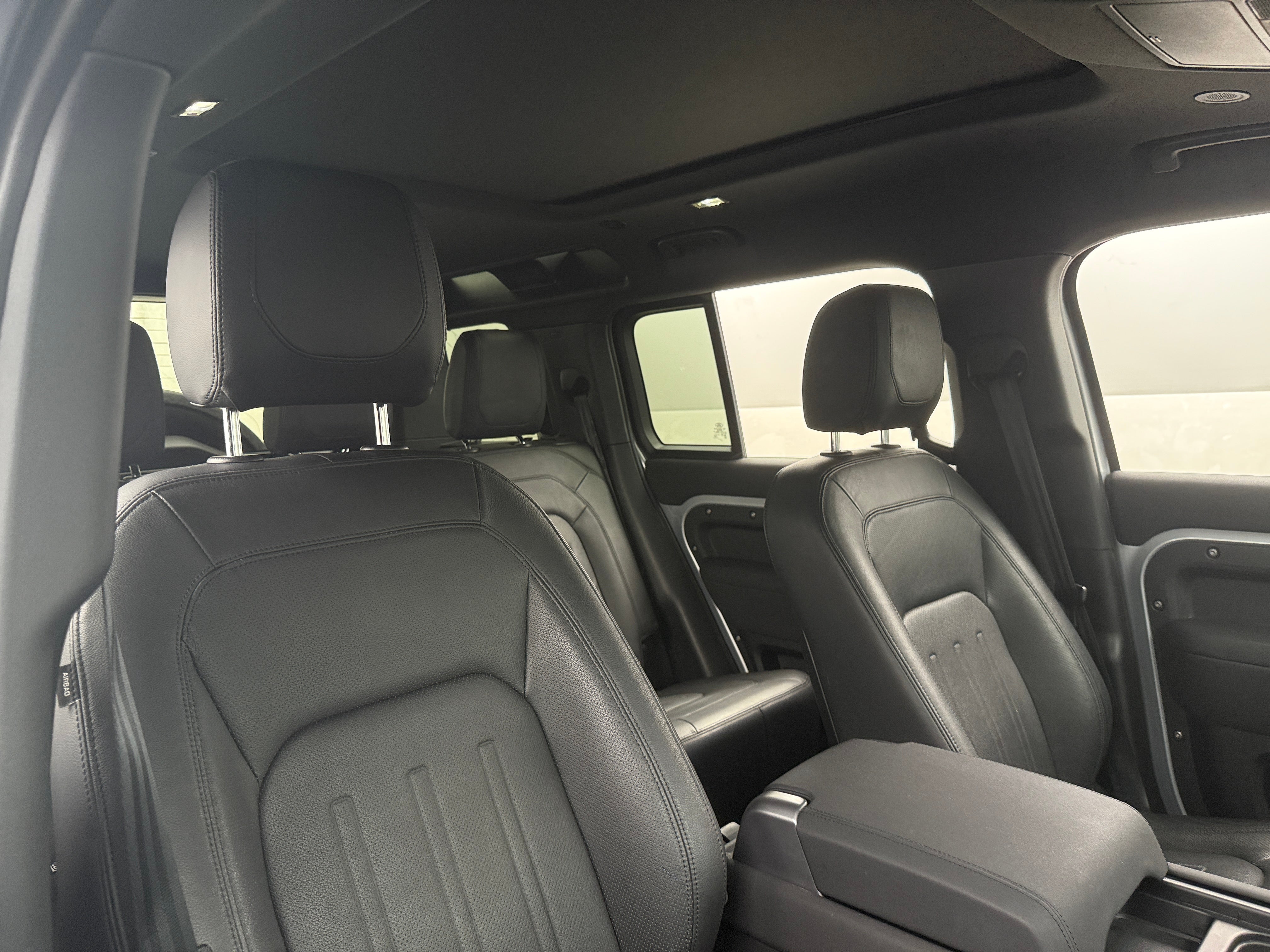 2022 Land Rover Defender 110 2