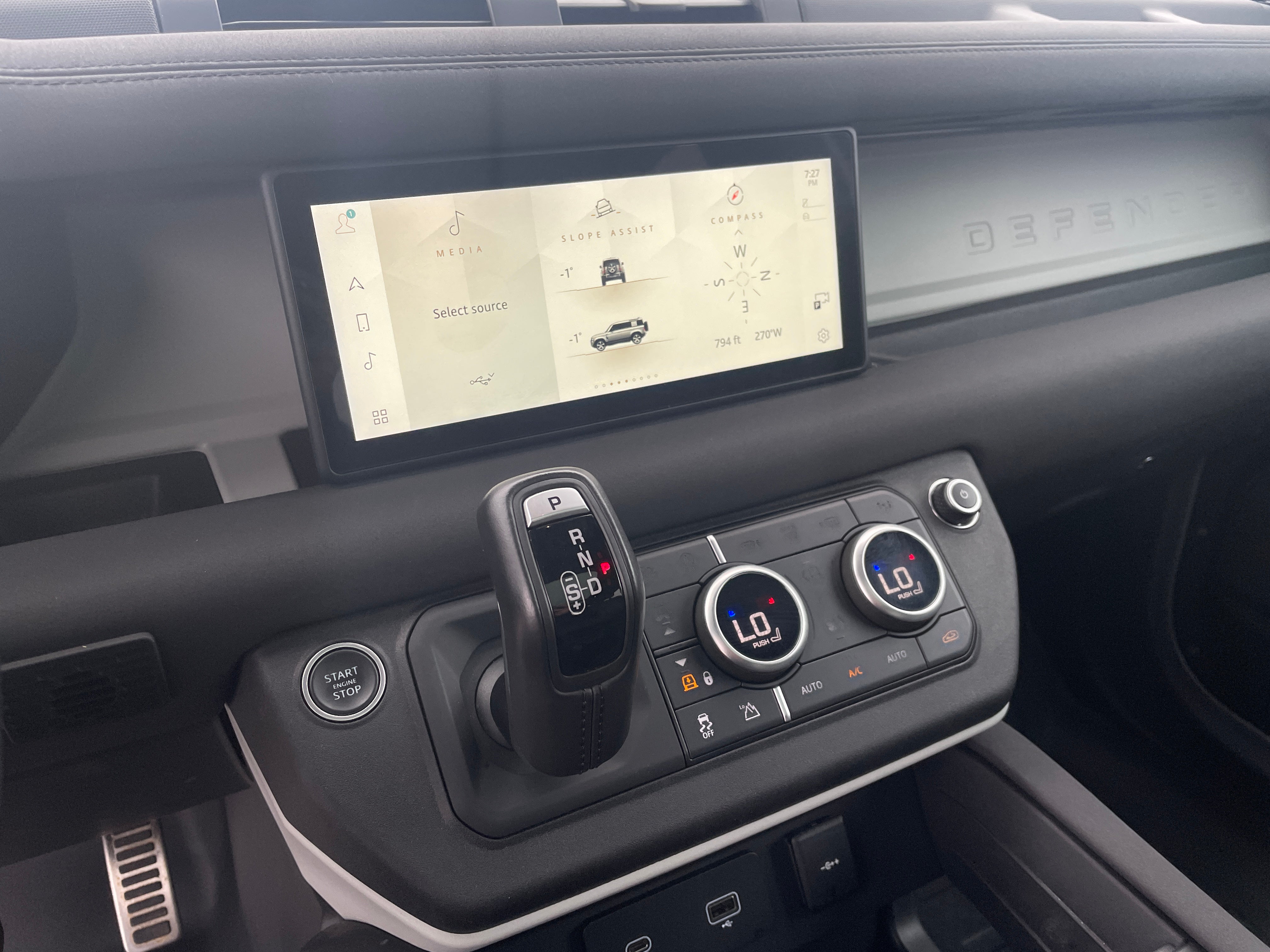2022 Land Rover Defender 110 4