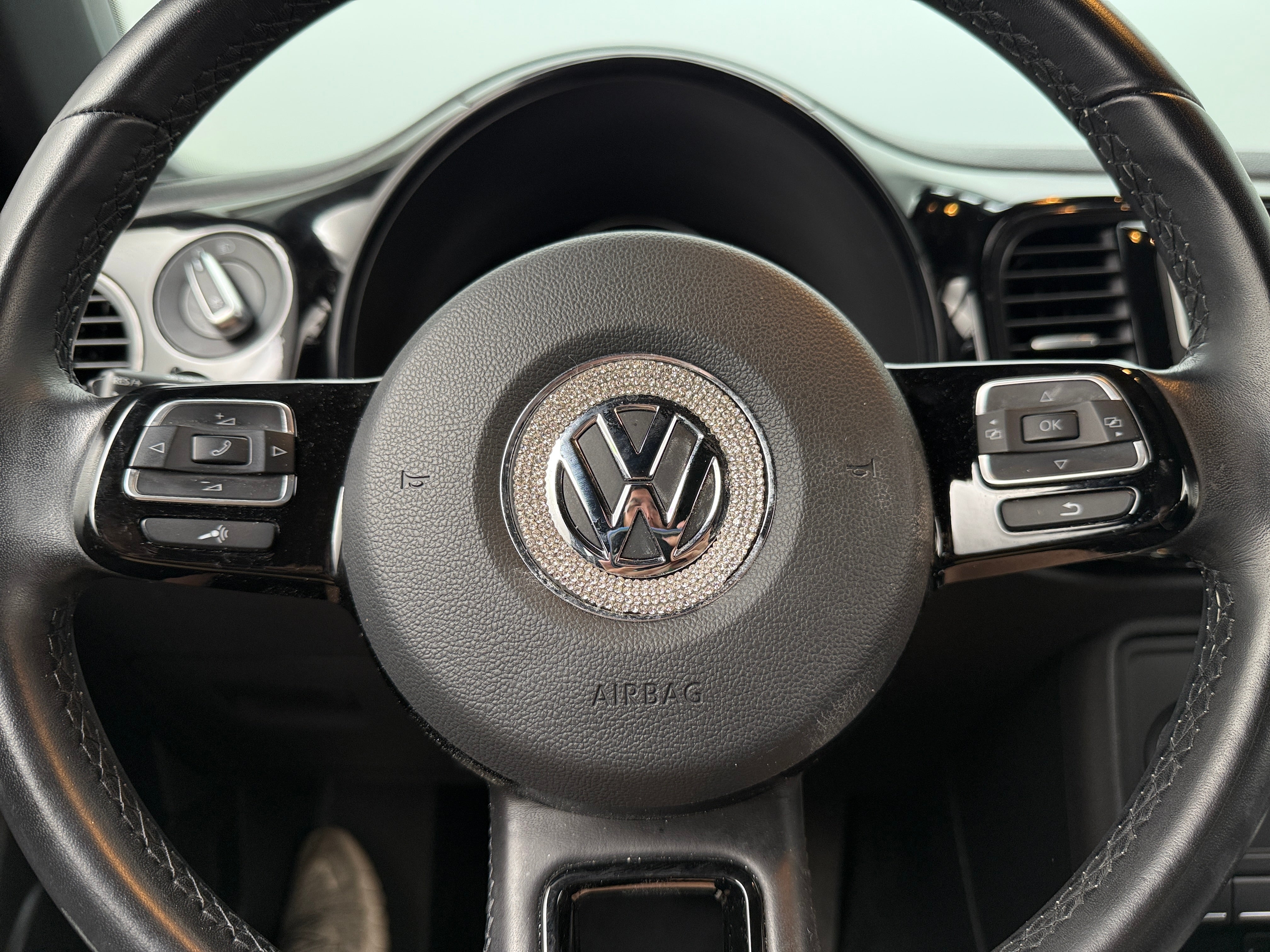 2019 Volkswagen Beetle S 5