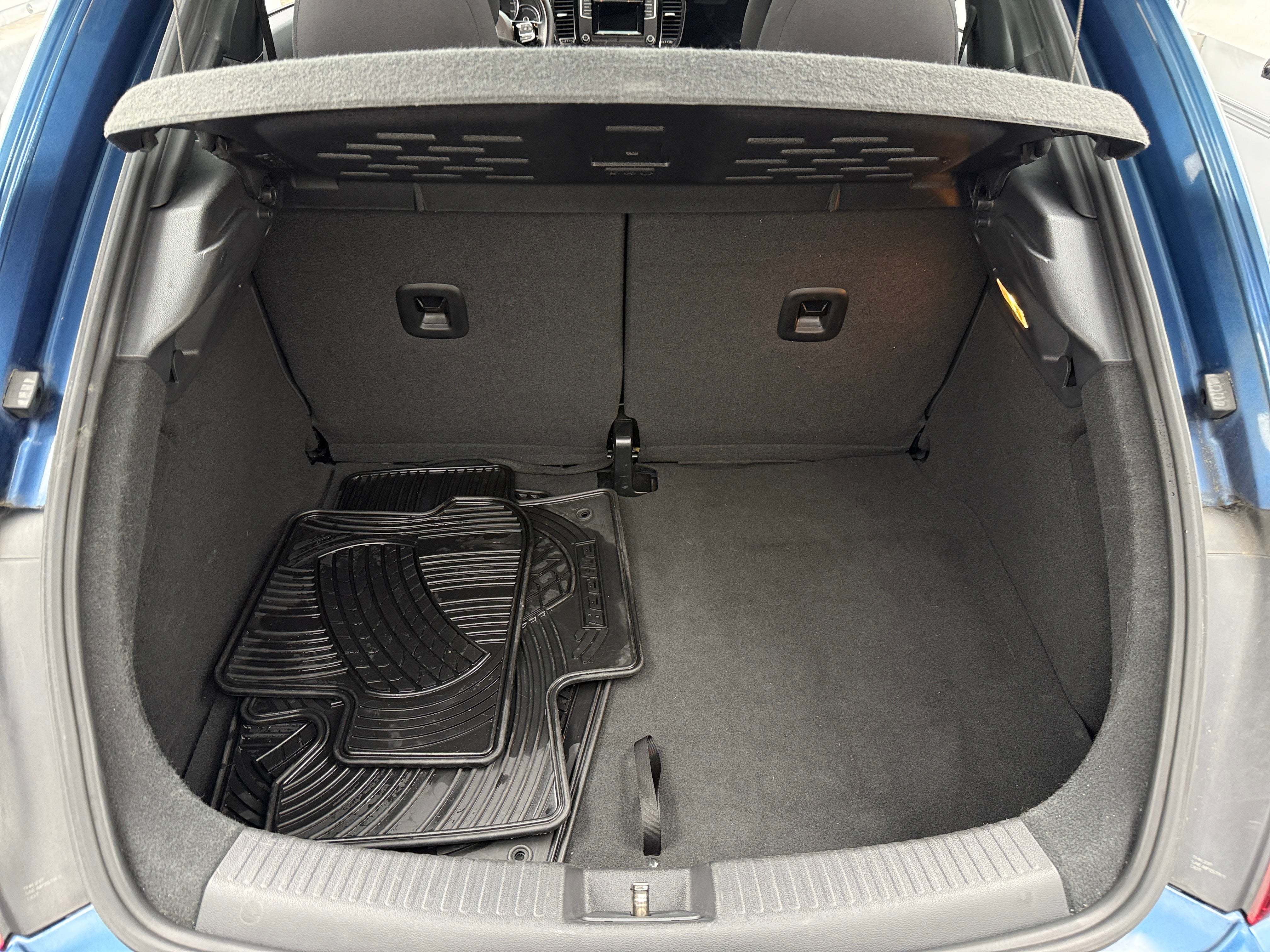 2019 Volkswagen Beetle S 7