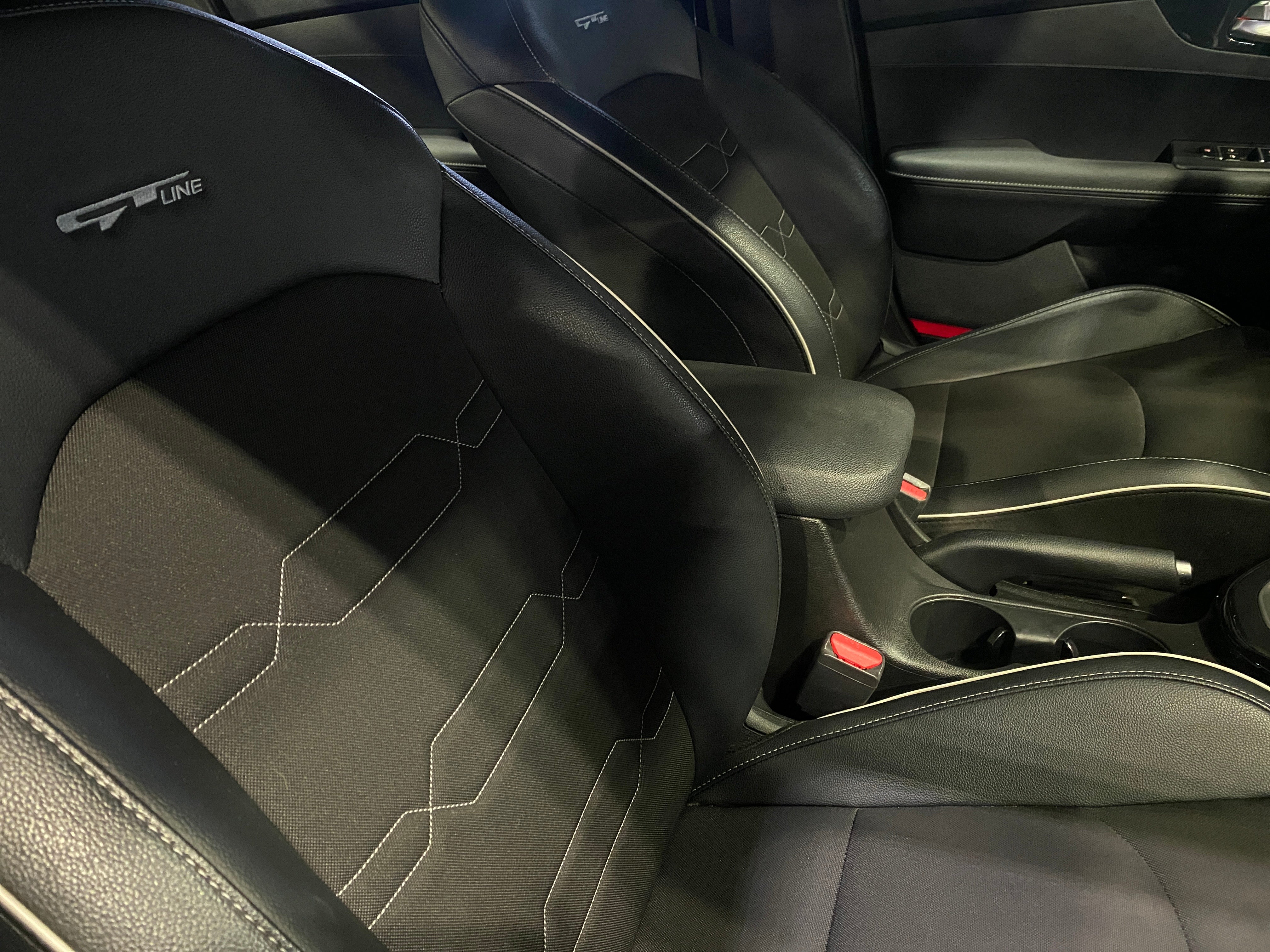 2022 Kia Forte GT-Line 2
