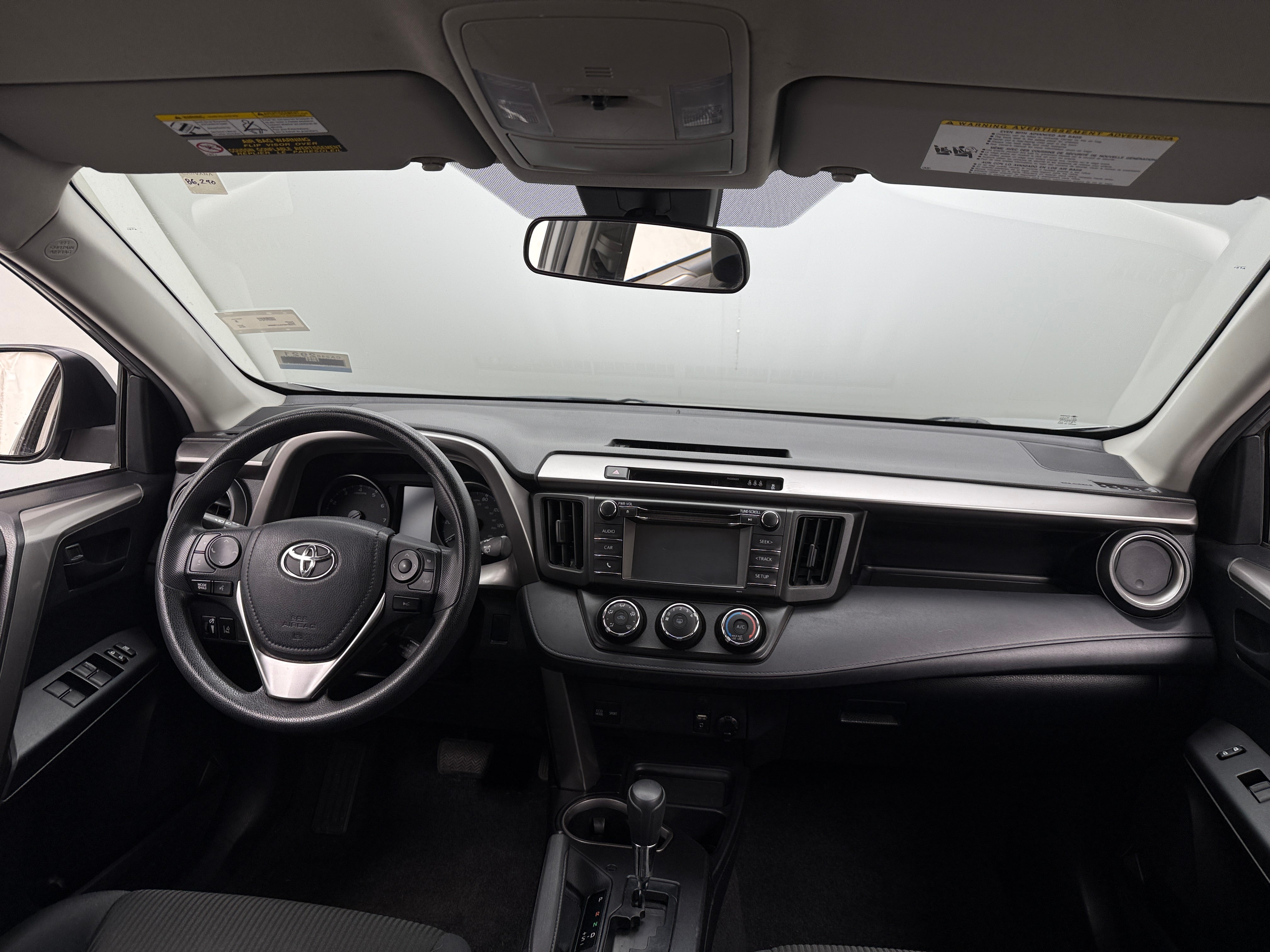 2018 Toyota RAV4 LE 3