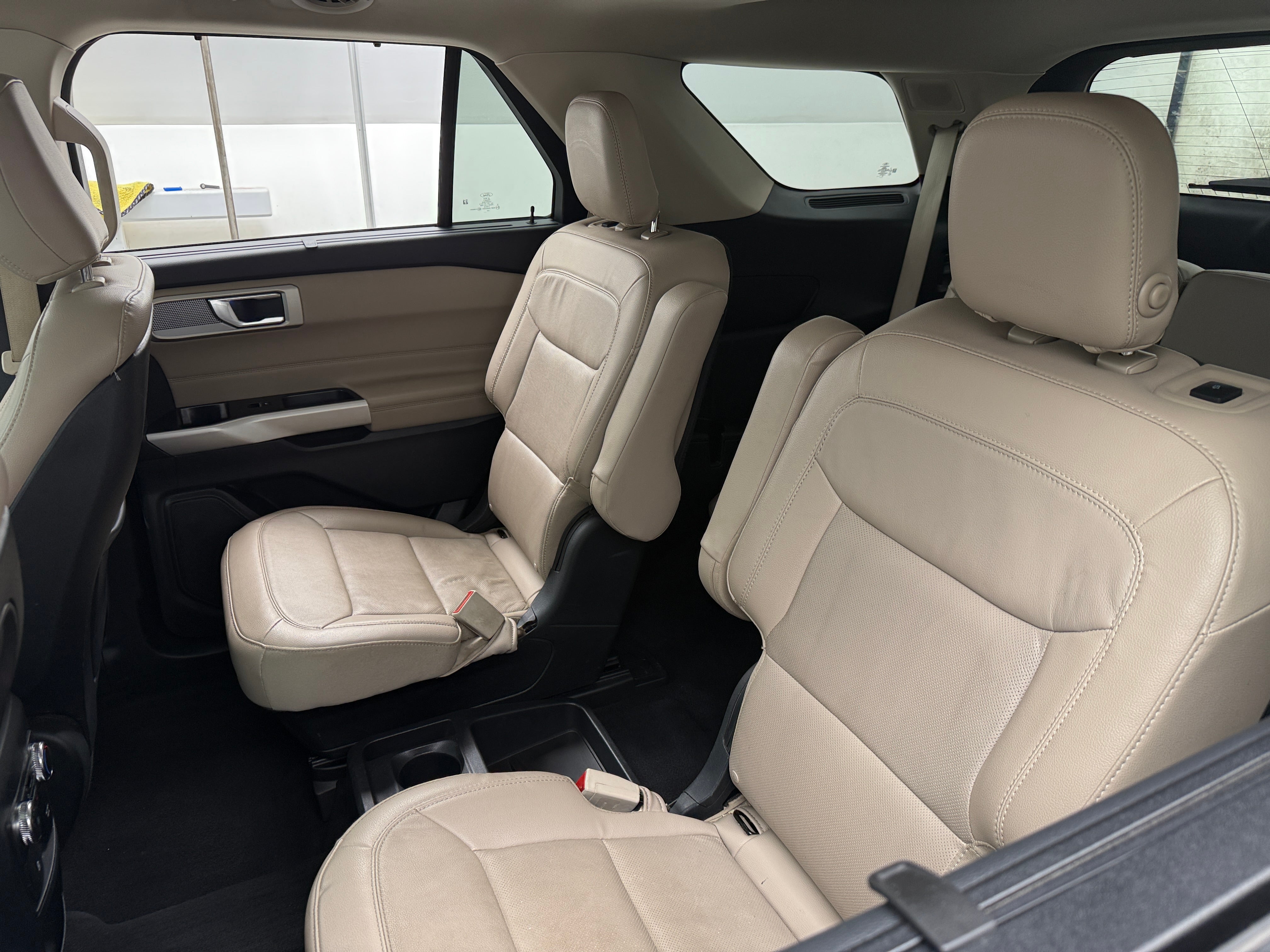 2020 Ford Explorer Limited 5