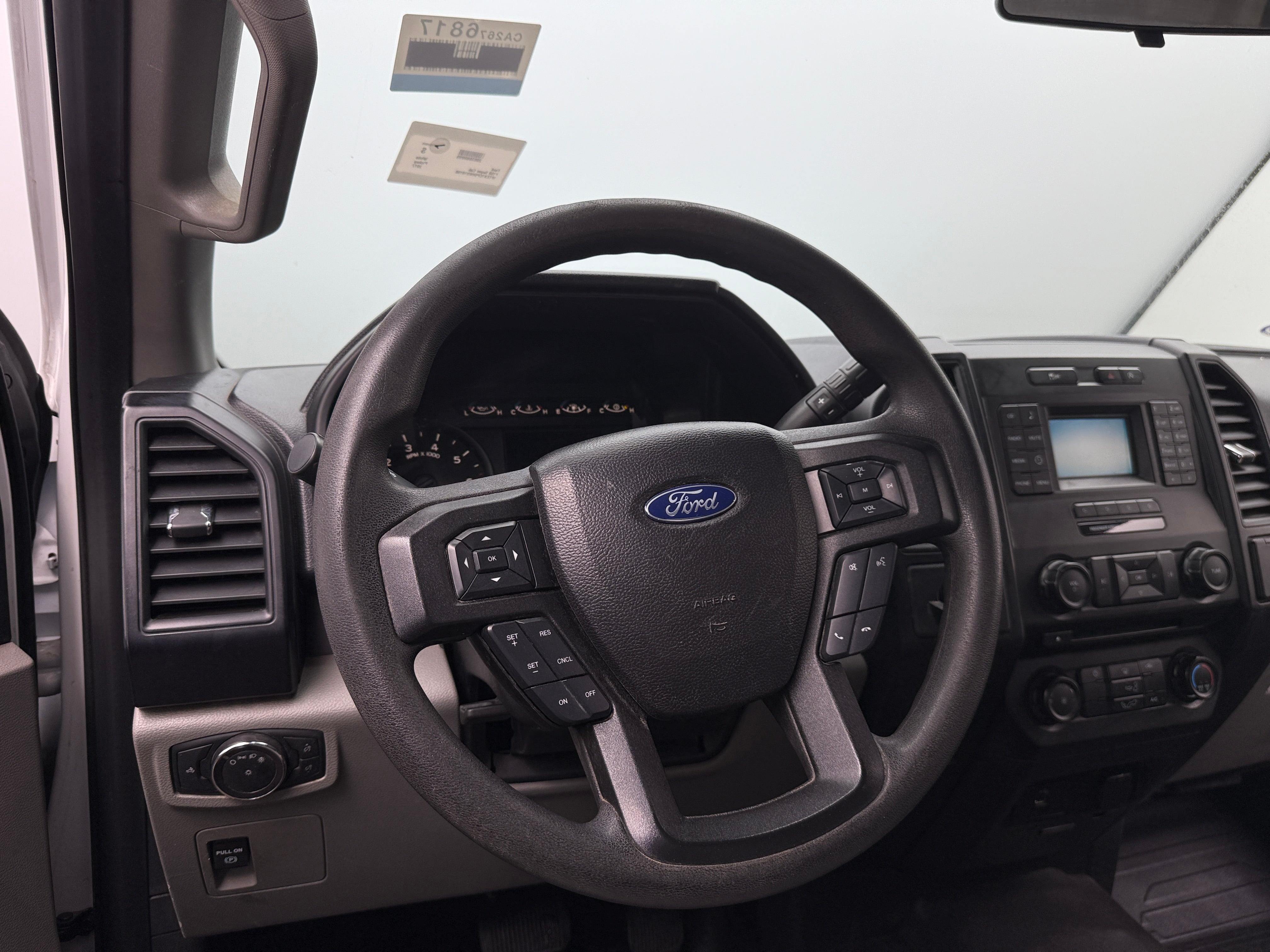 2017 Ford Econoline E-150 5