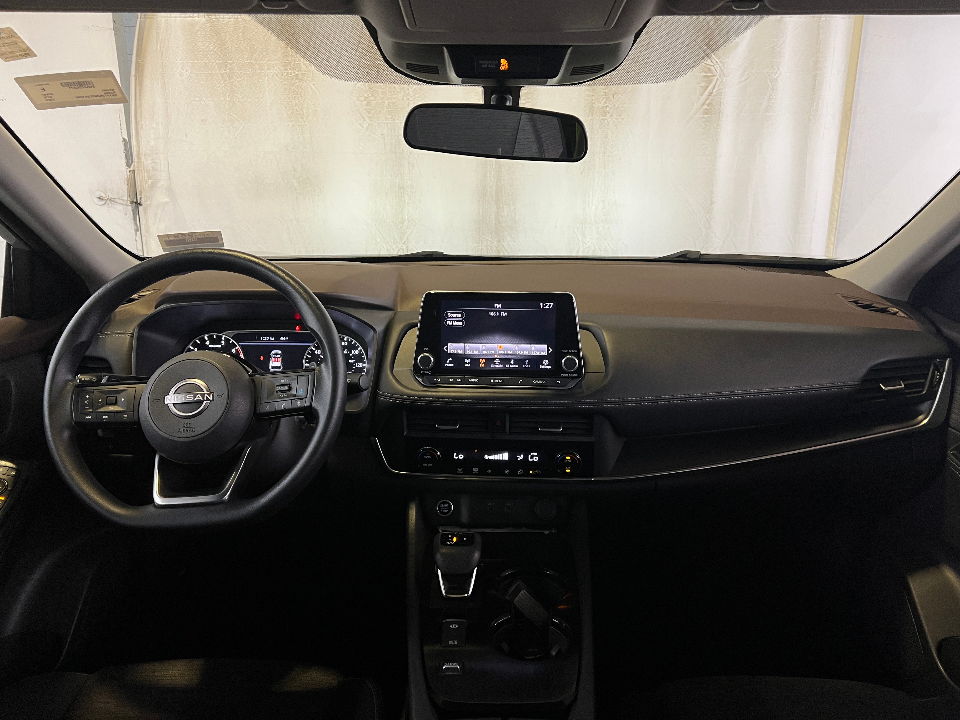 2023 Nissan Rogue SV 3