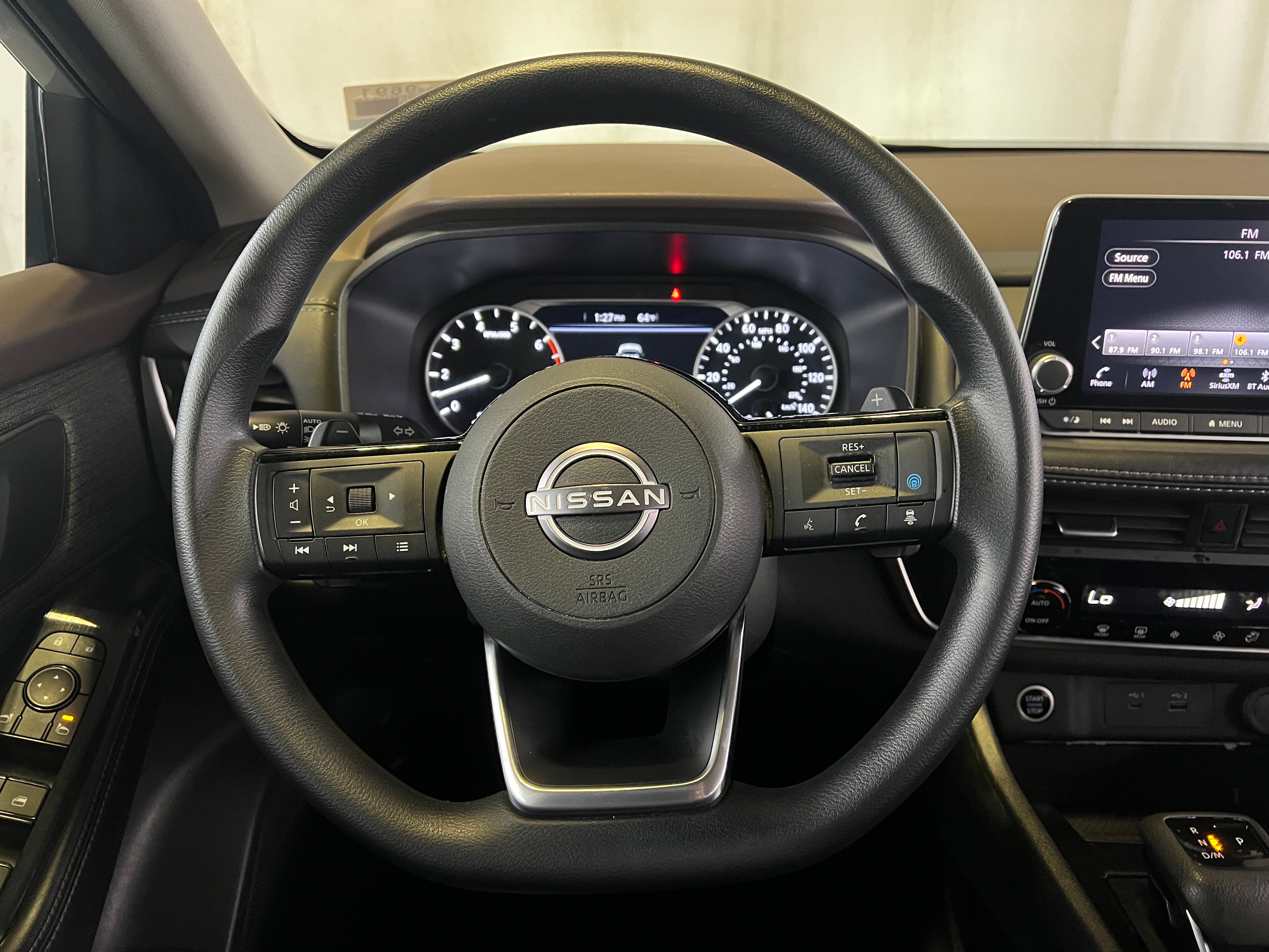 2023 Nissan Rogue SV 5