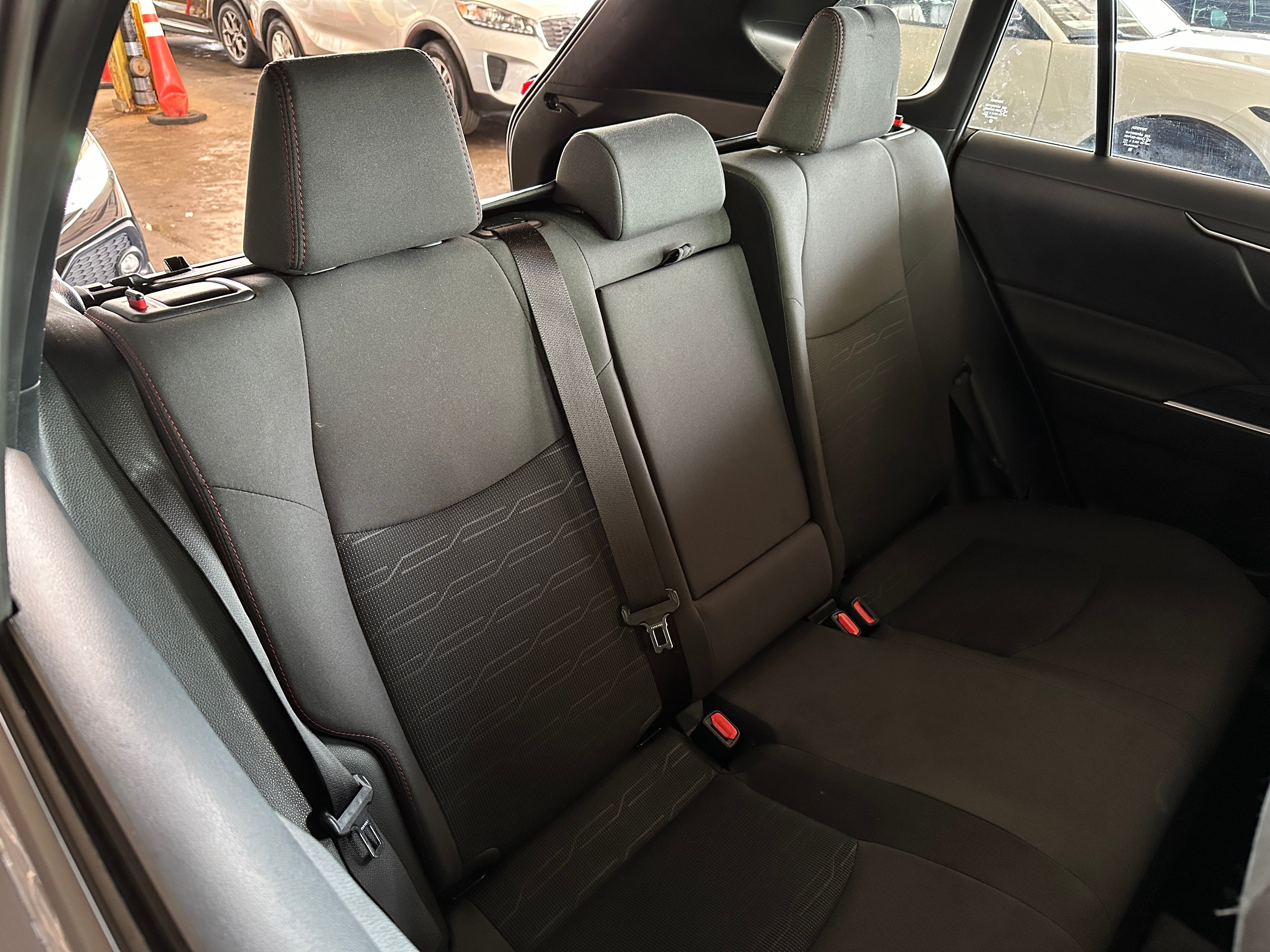 2022 Toyota RAV4 Prime SE 6