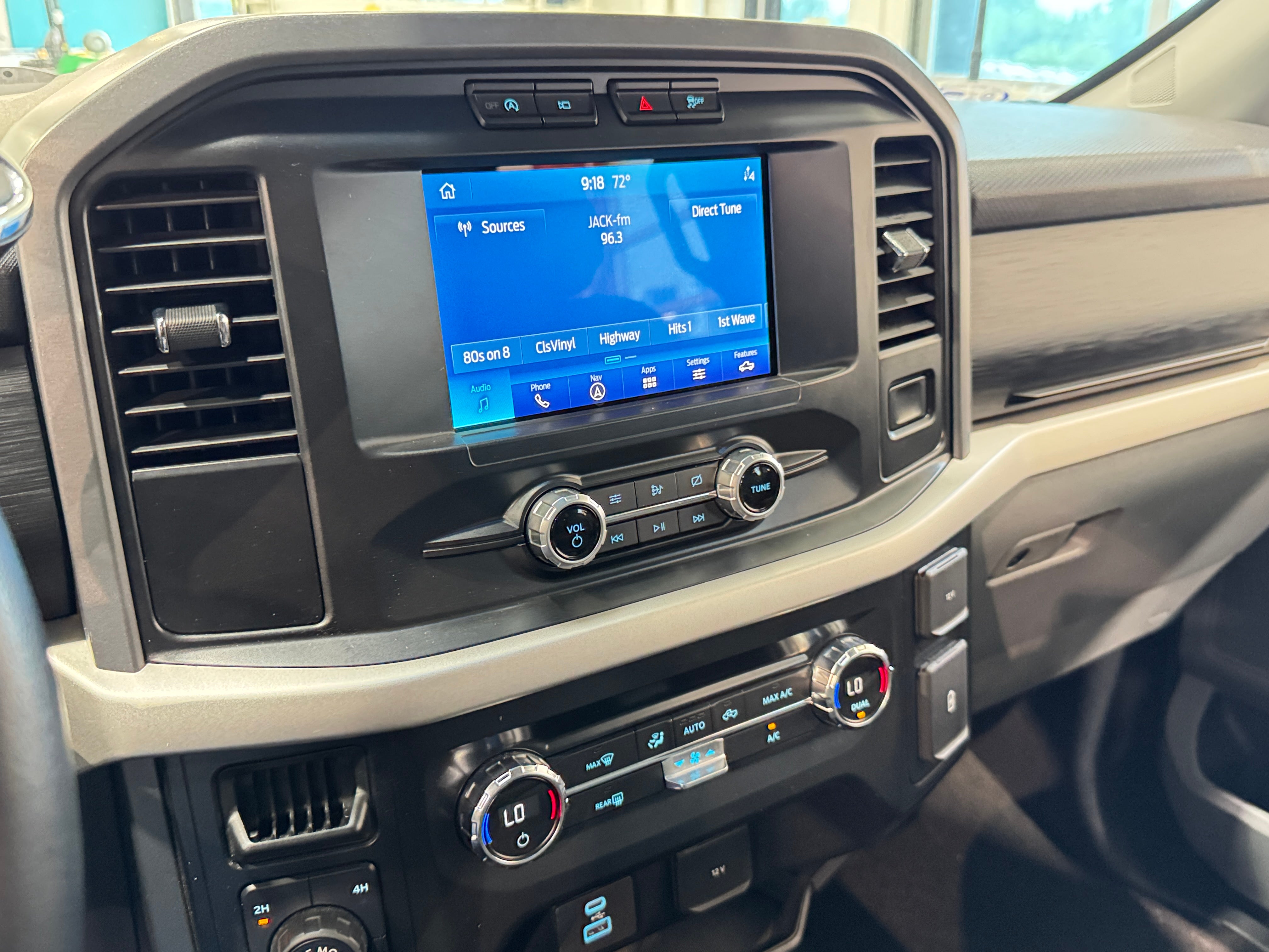 2021 Ford Econoline E-150 4