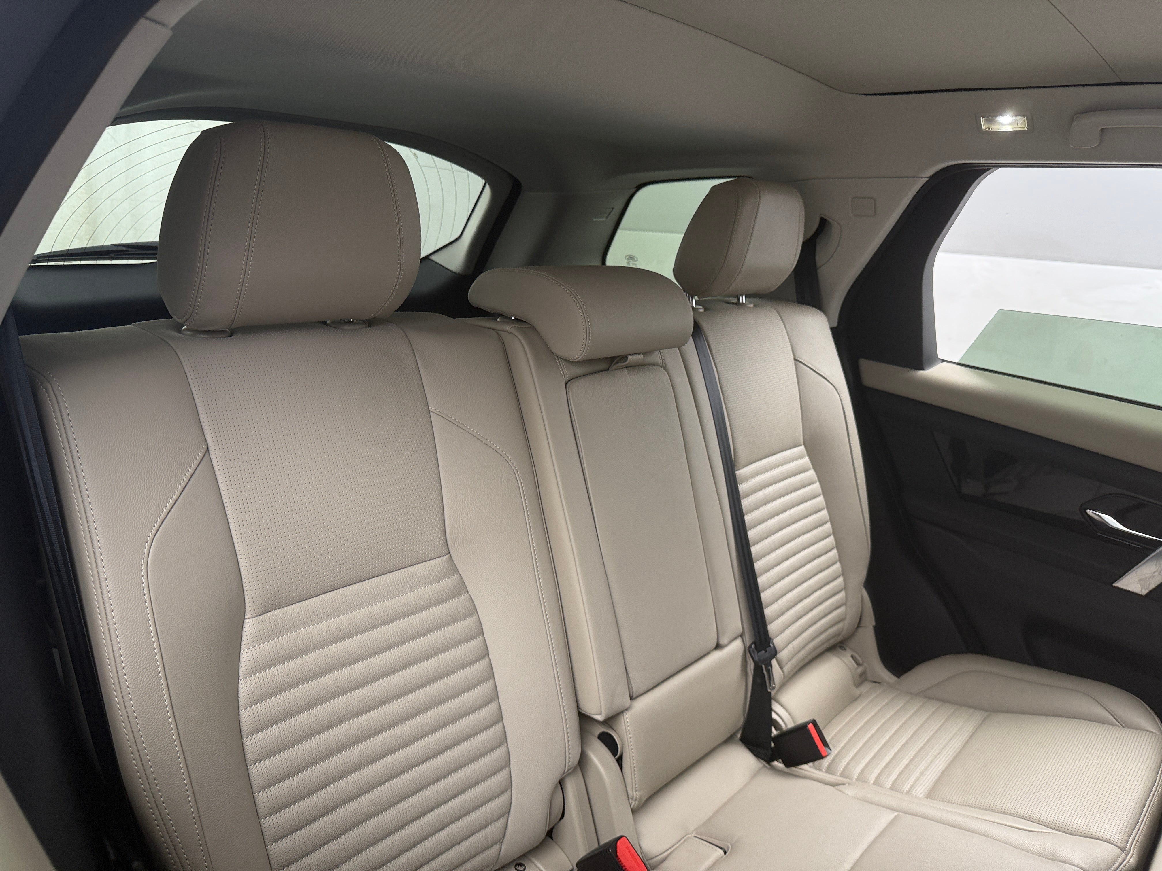 2022 Land Rover Discovery Sport S 5