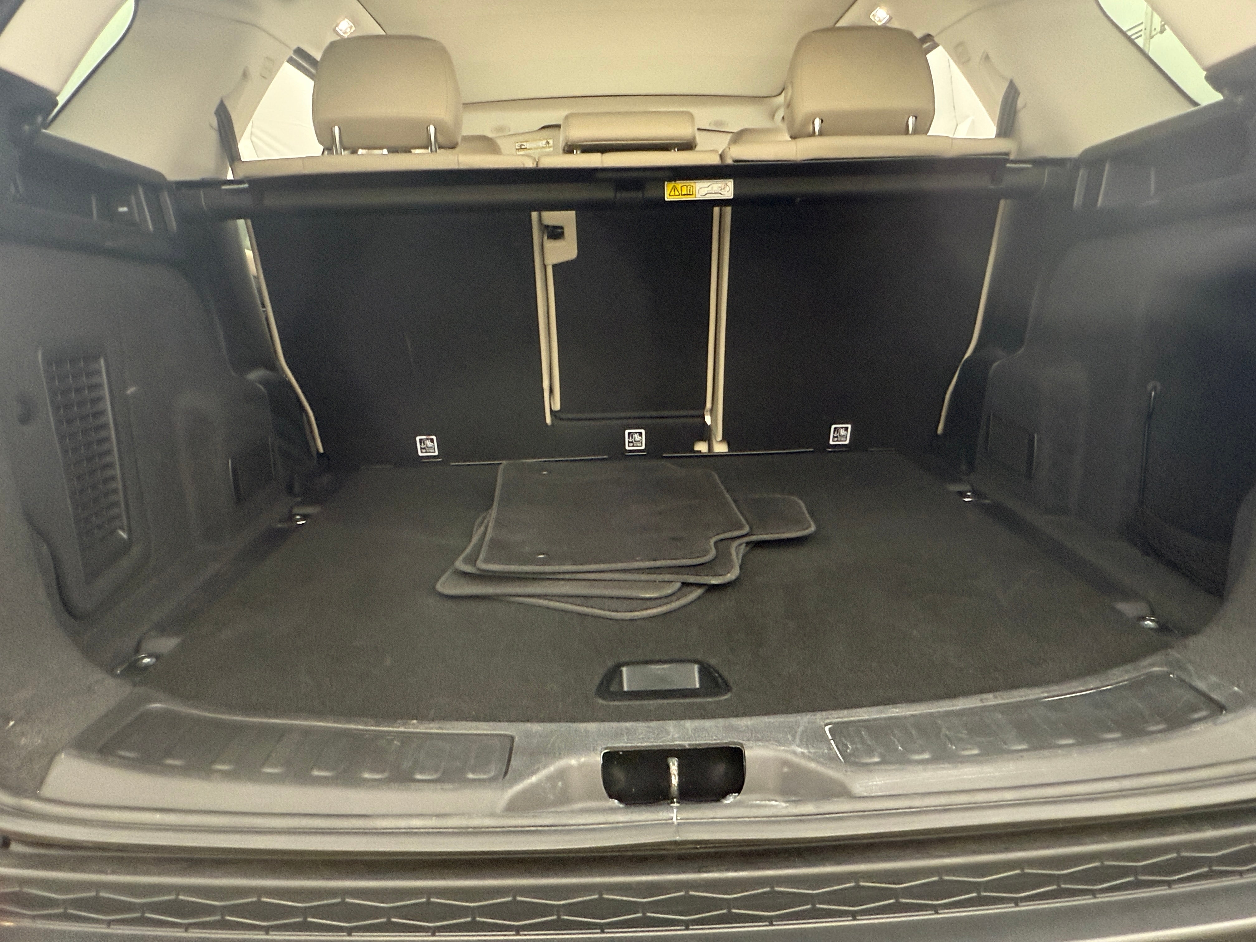 2022 Land Rover Discovery Sport S 6