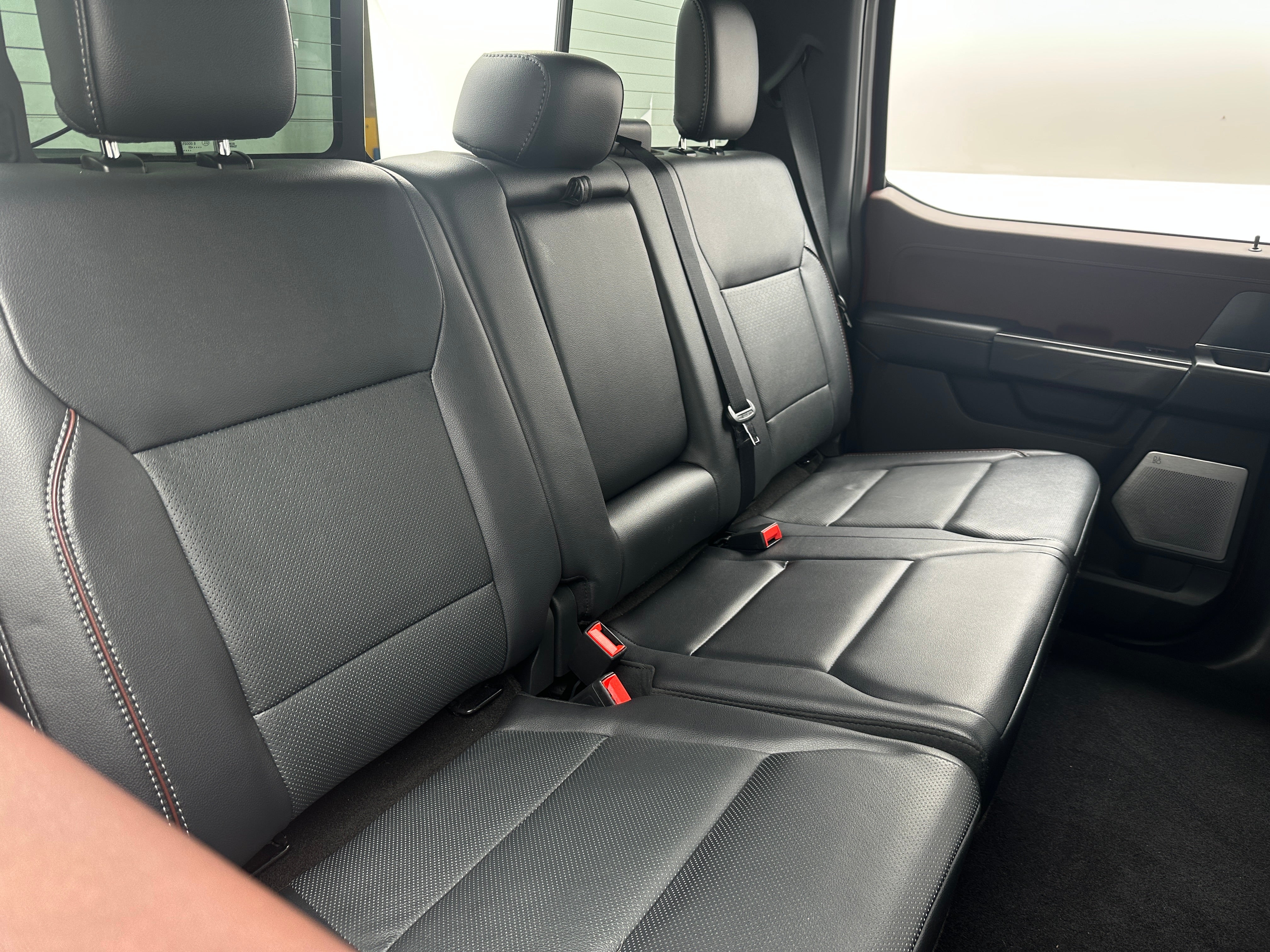 2023 Ford Econoline E-150 5