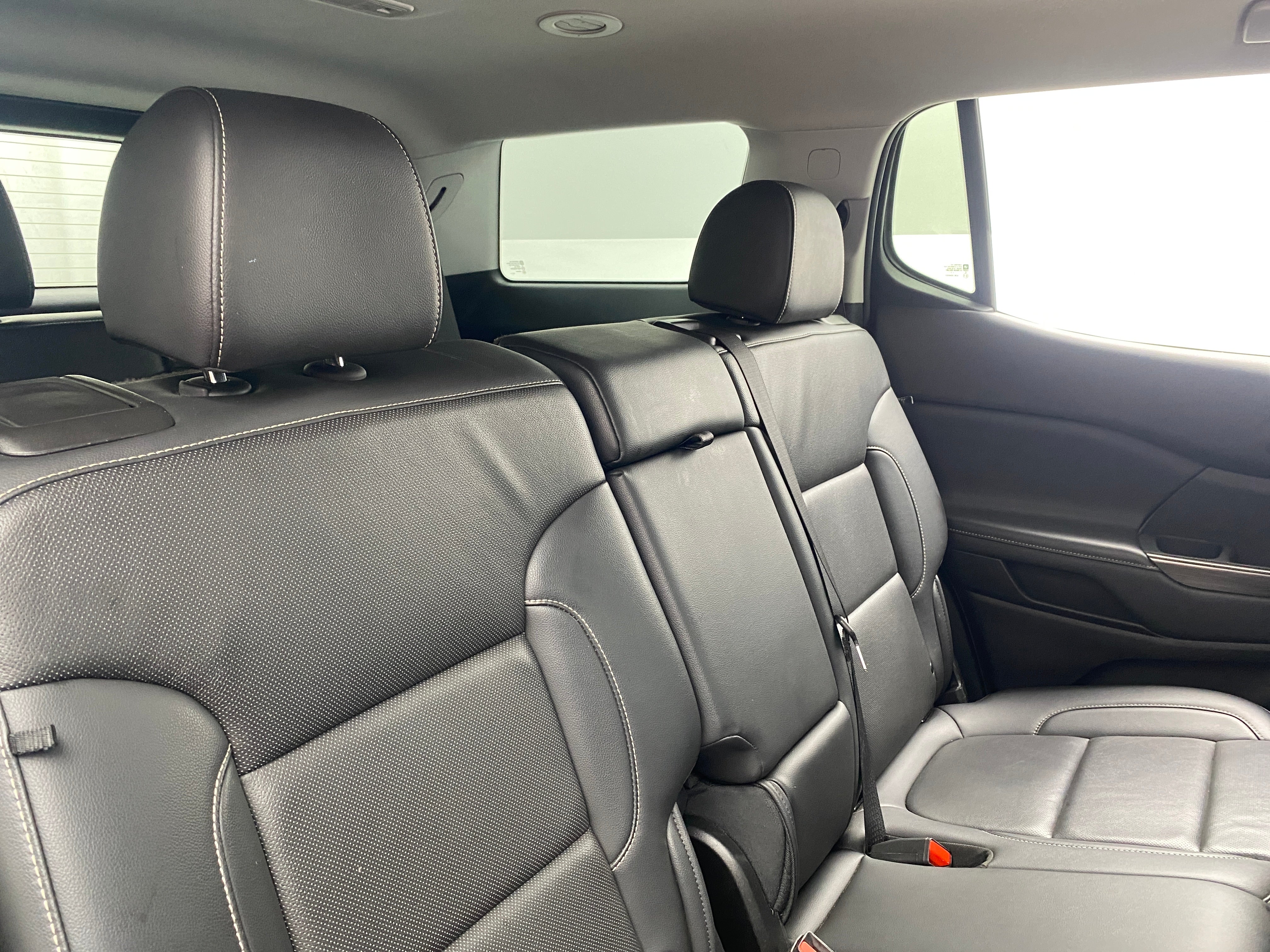 2023 GMC Acadia SLT 6