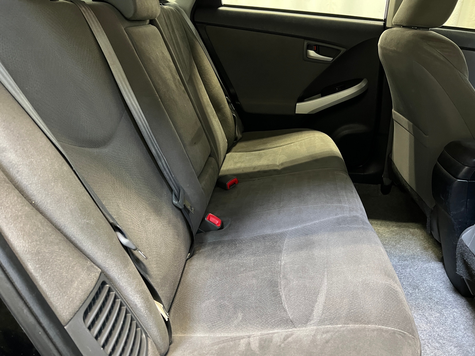 Thumbnail: 2015 Toyota Prius - 6