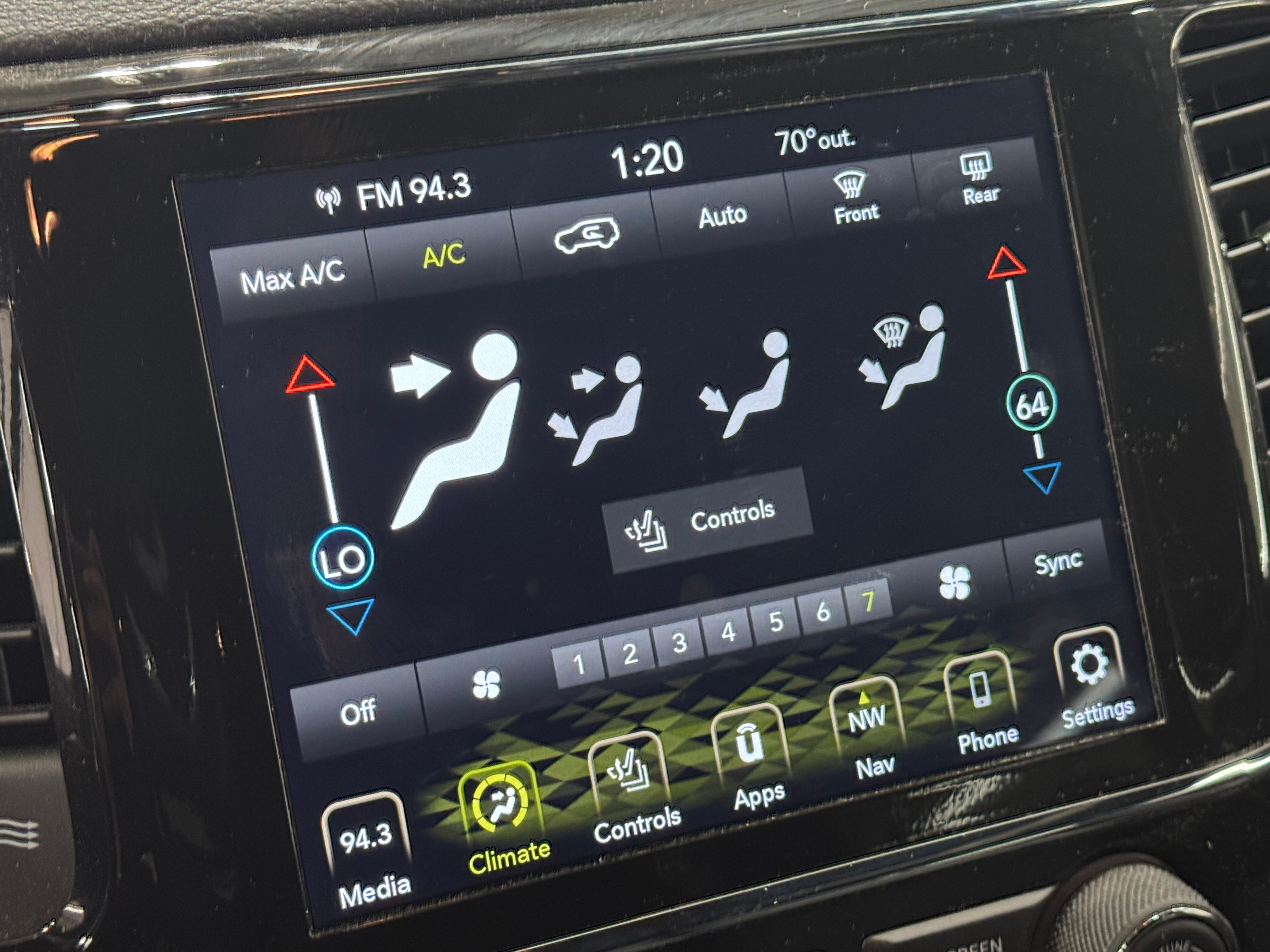2022 Jeep Grand Cherokee Limited Edition 3