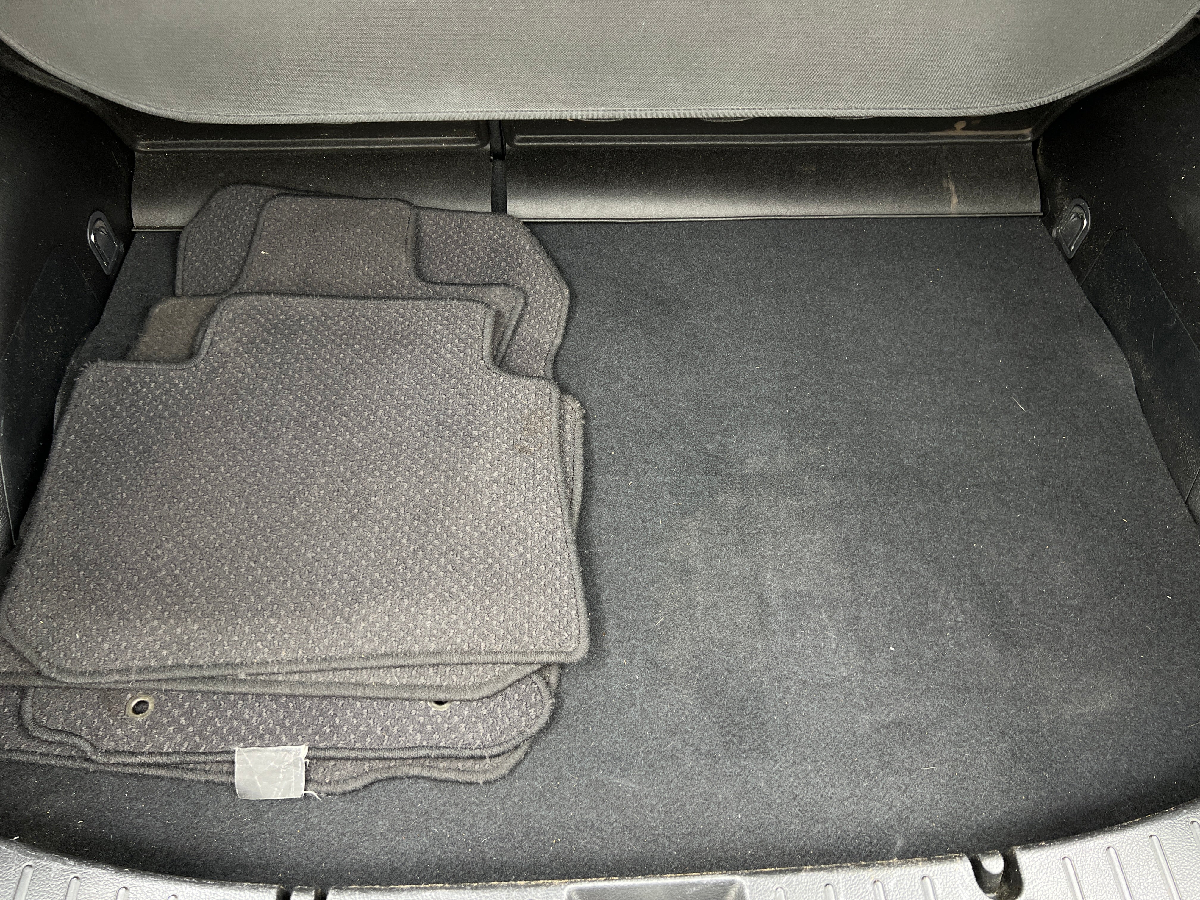 2016 Subaru Impreza Premium 7