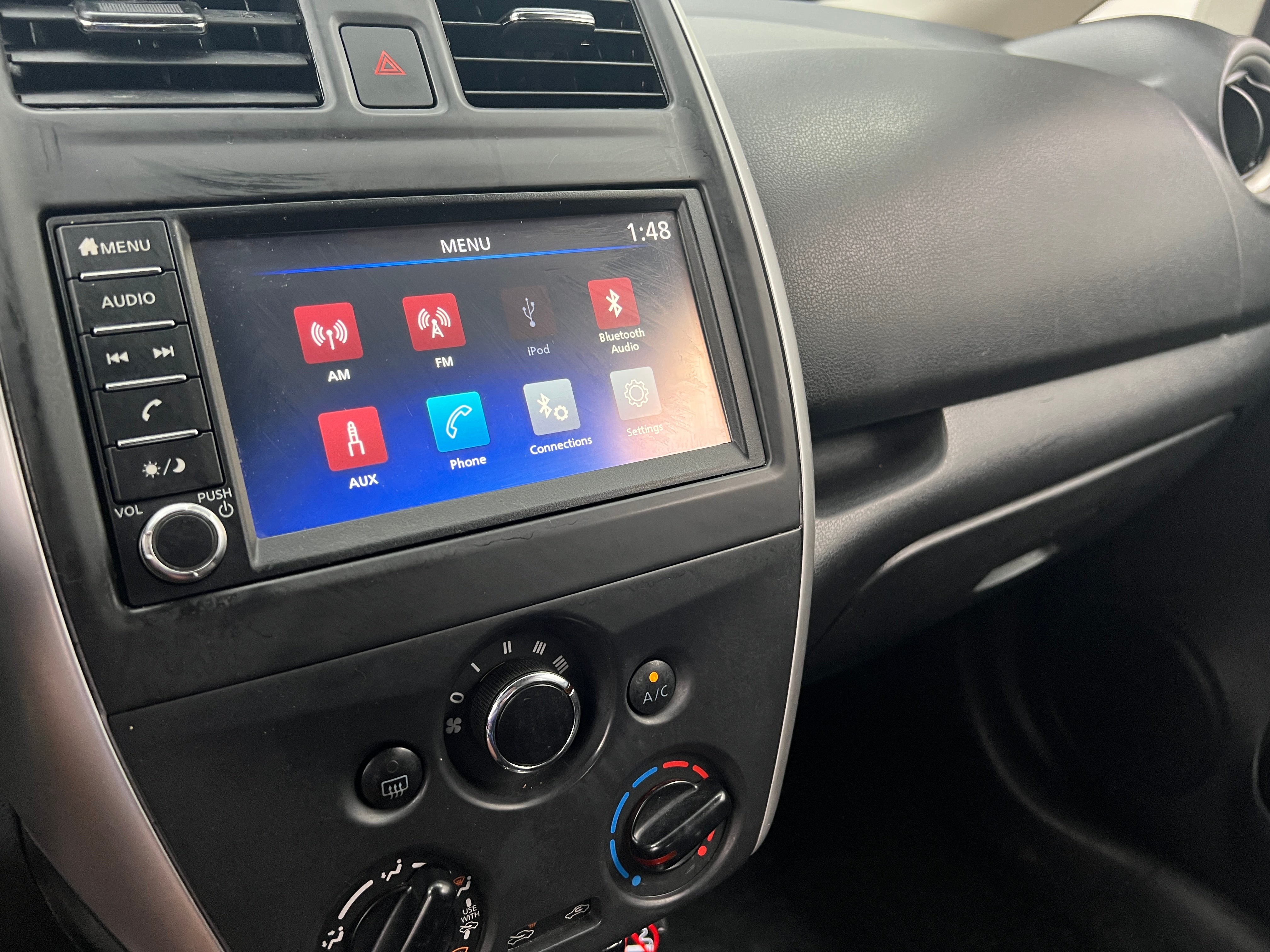 2019 Nissan Versa Note SV 4