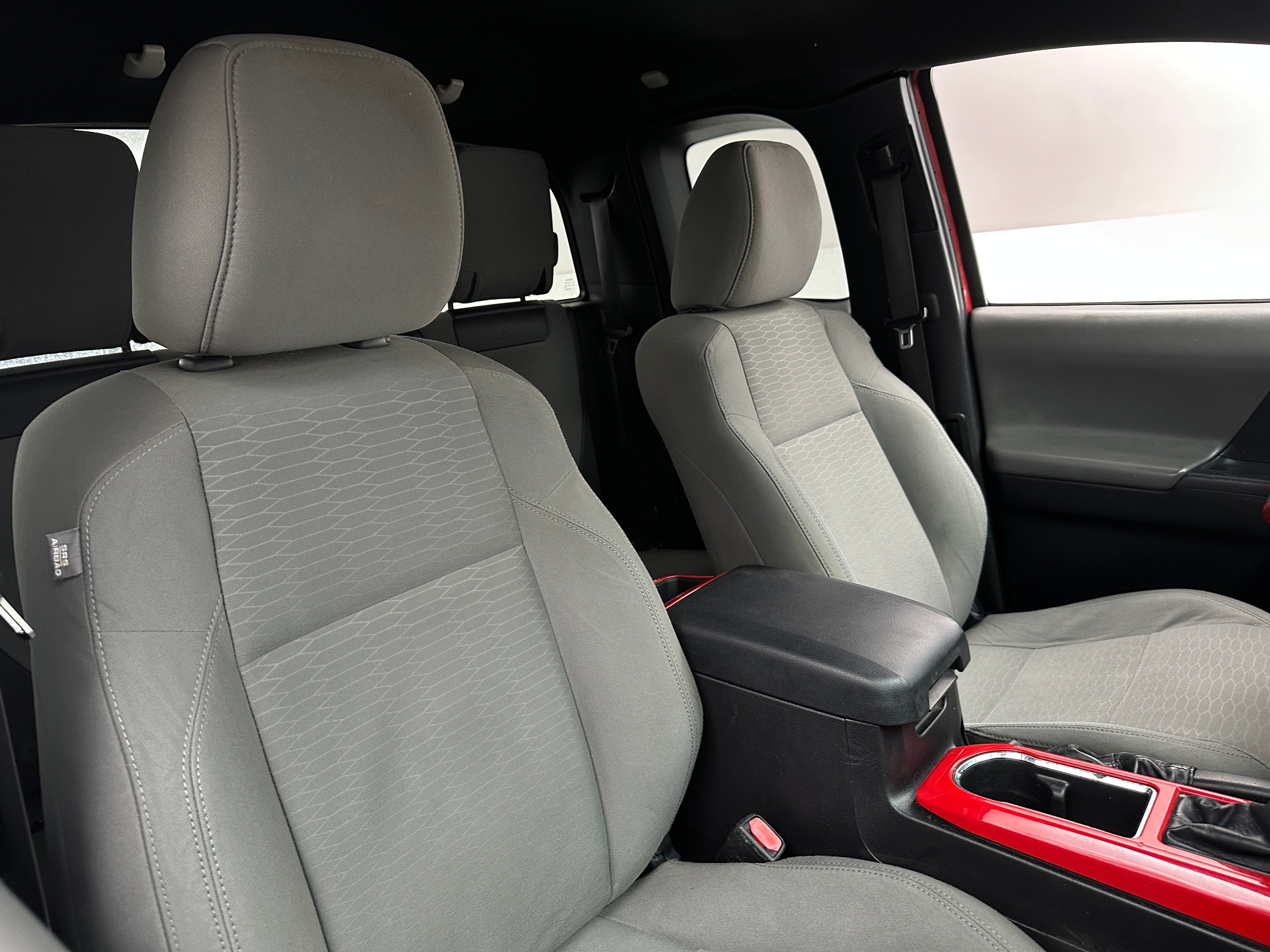 2016 Toyota Tacoma SR5 2