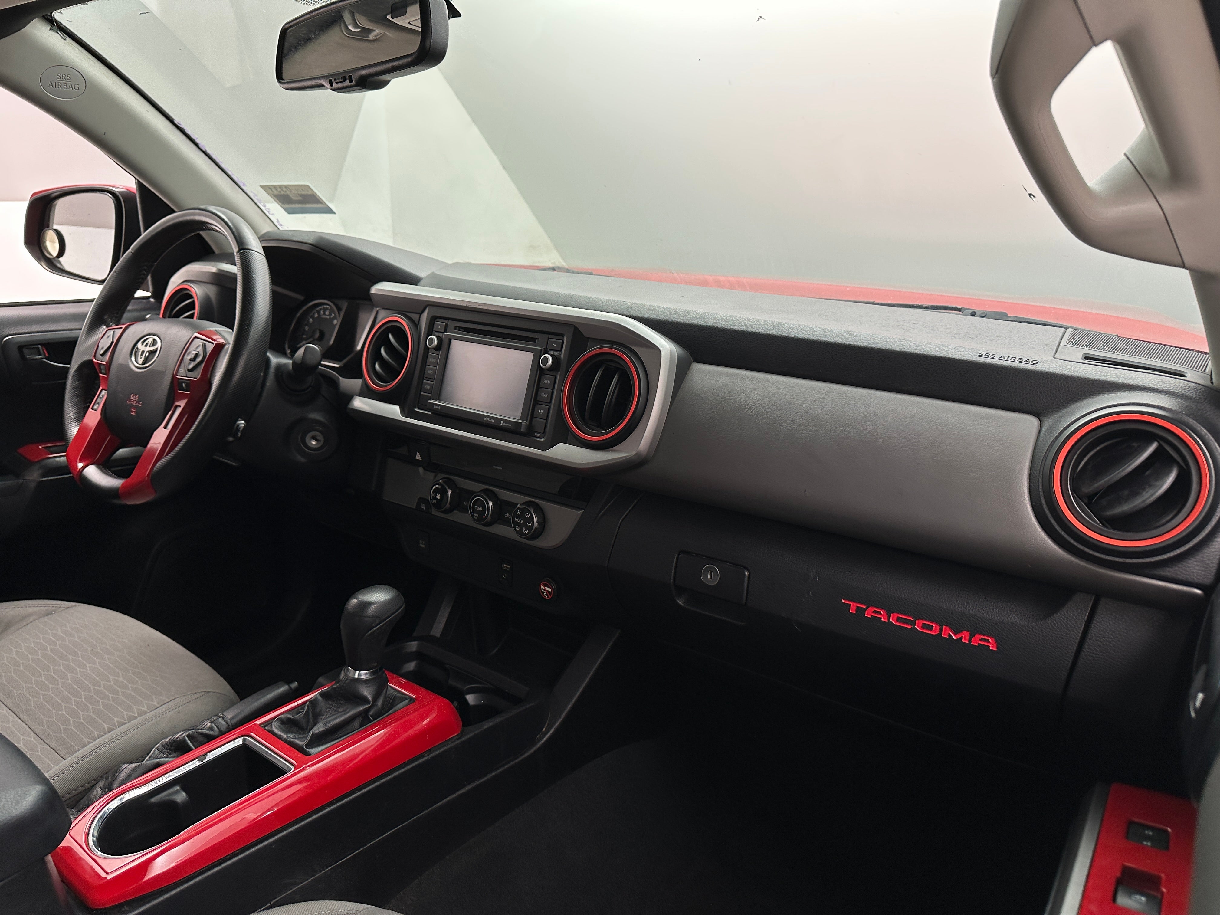 2016 Toyota Tacoma SR5 3