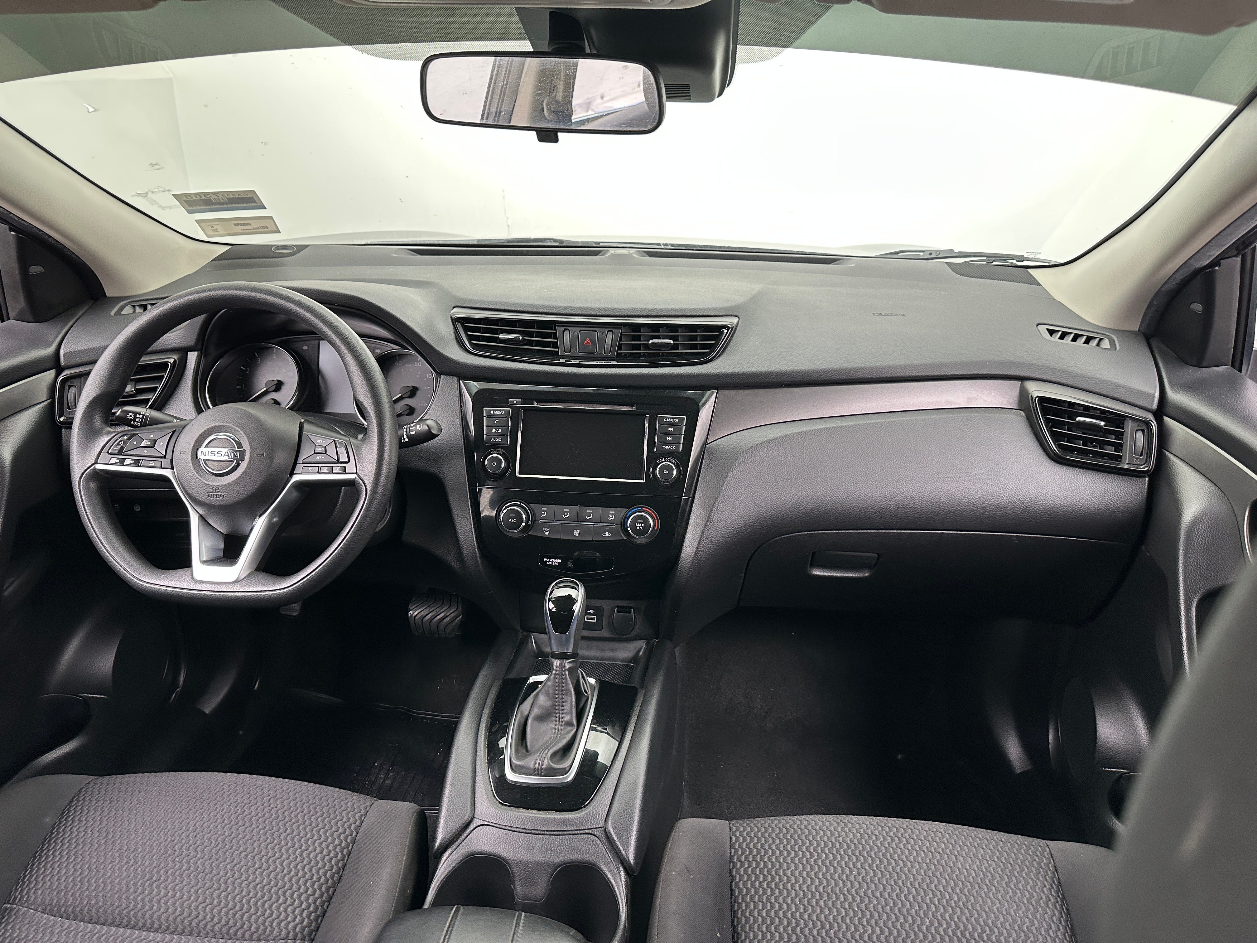 2020 Nissan Rogue Sport S 3