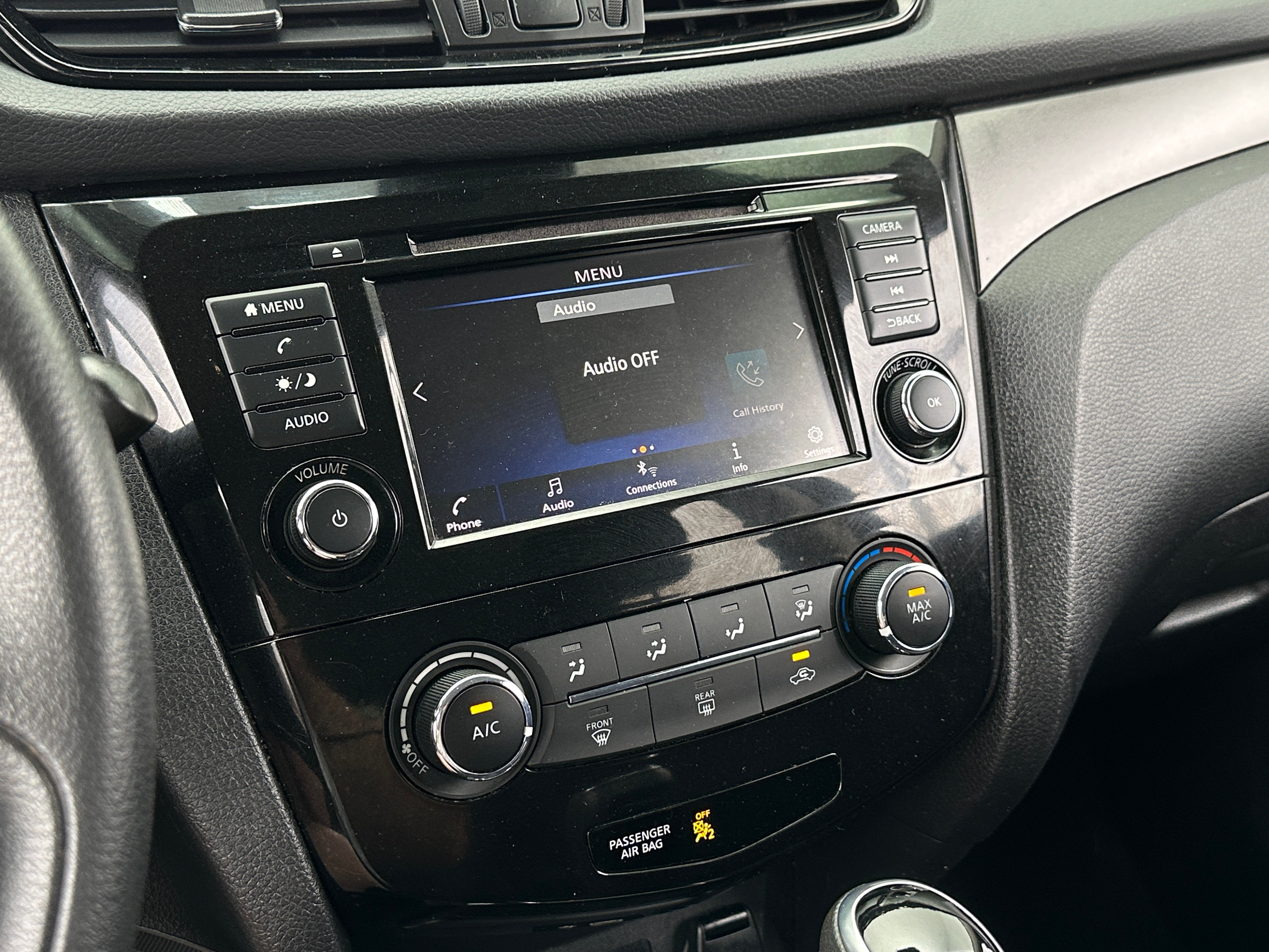 2020 Nissan Rogue Sport S 4