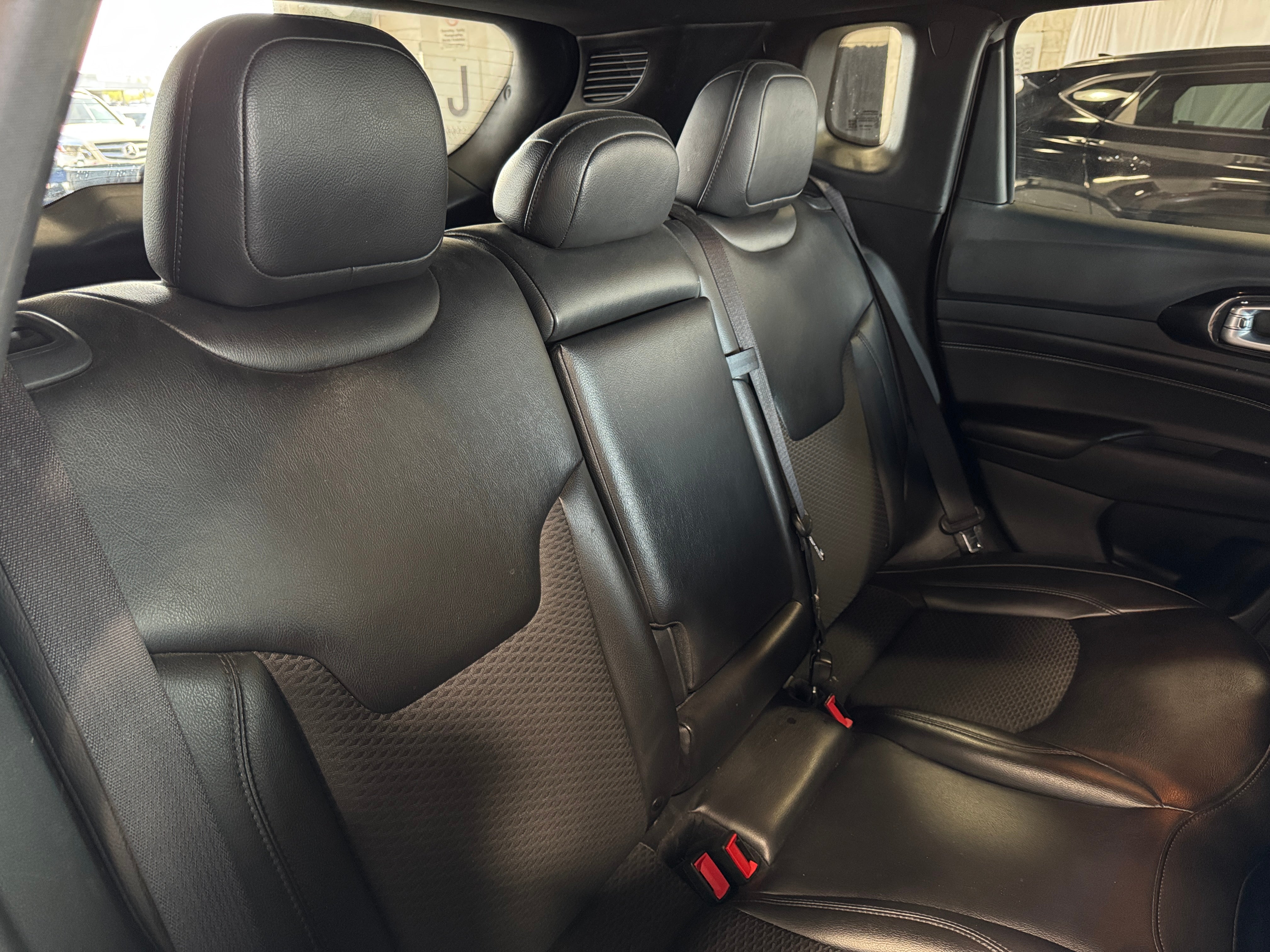 2022 Jeep Compass Altitude 6
