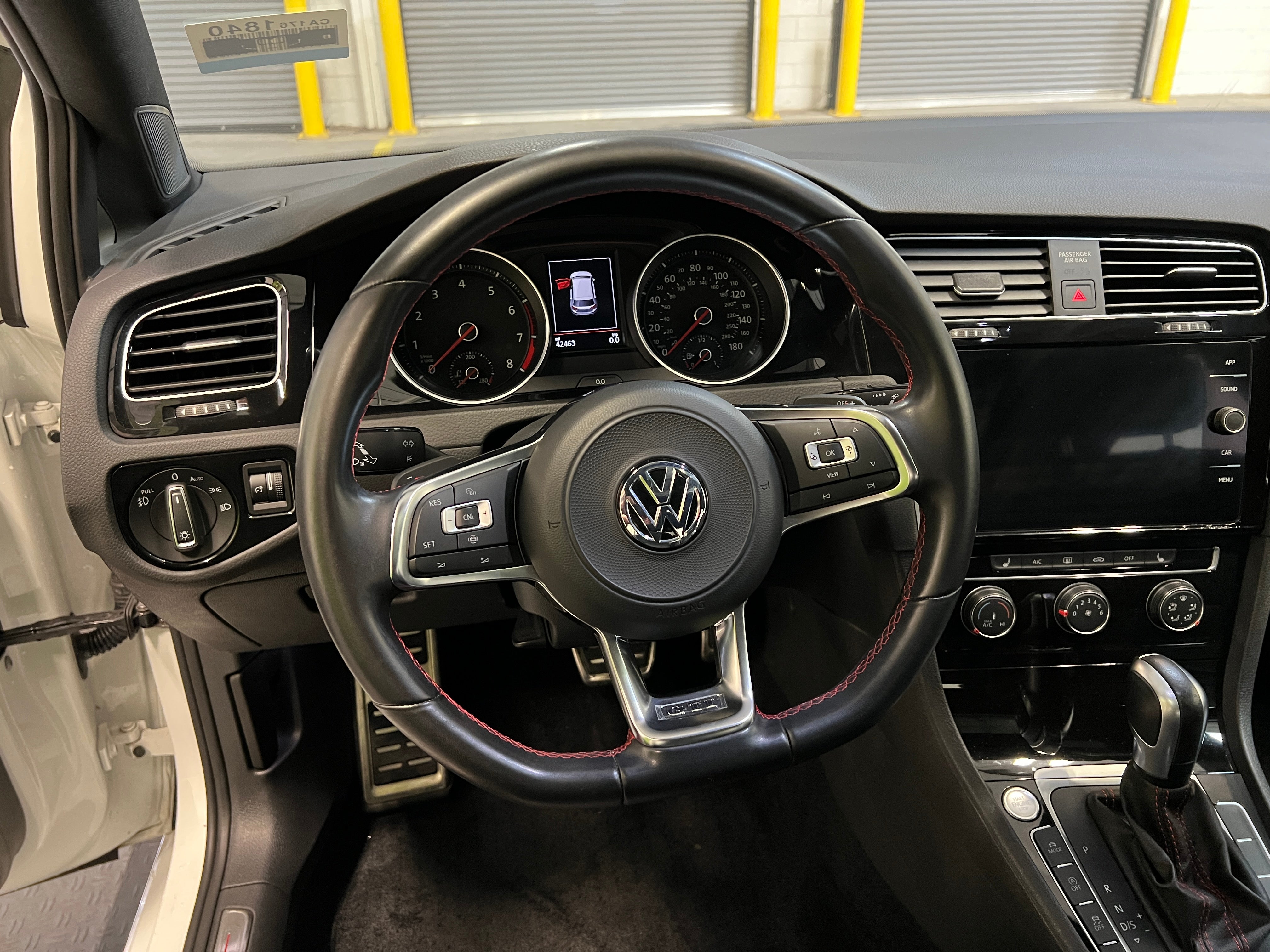 2020 Volkswagen Golf GTI SE 4