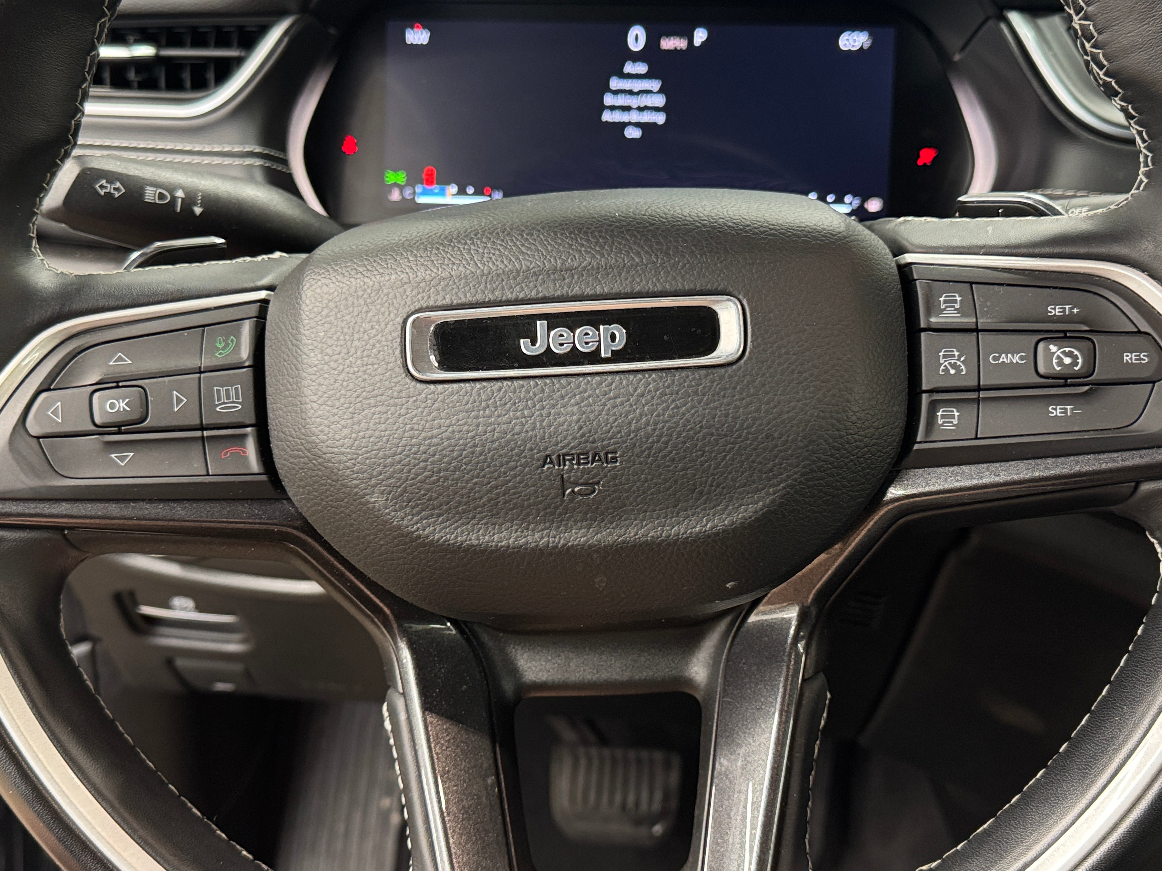 2022 Jeep Grand Cherokee L Altitude 4