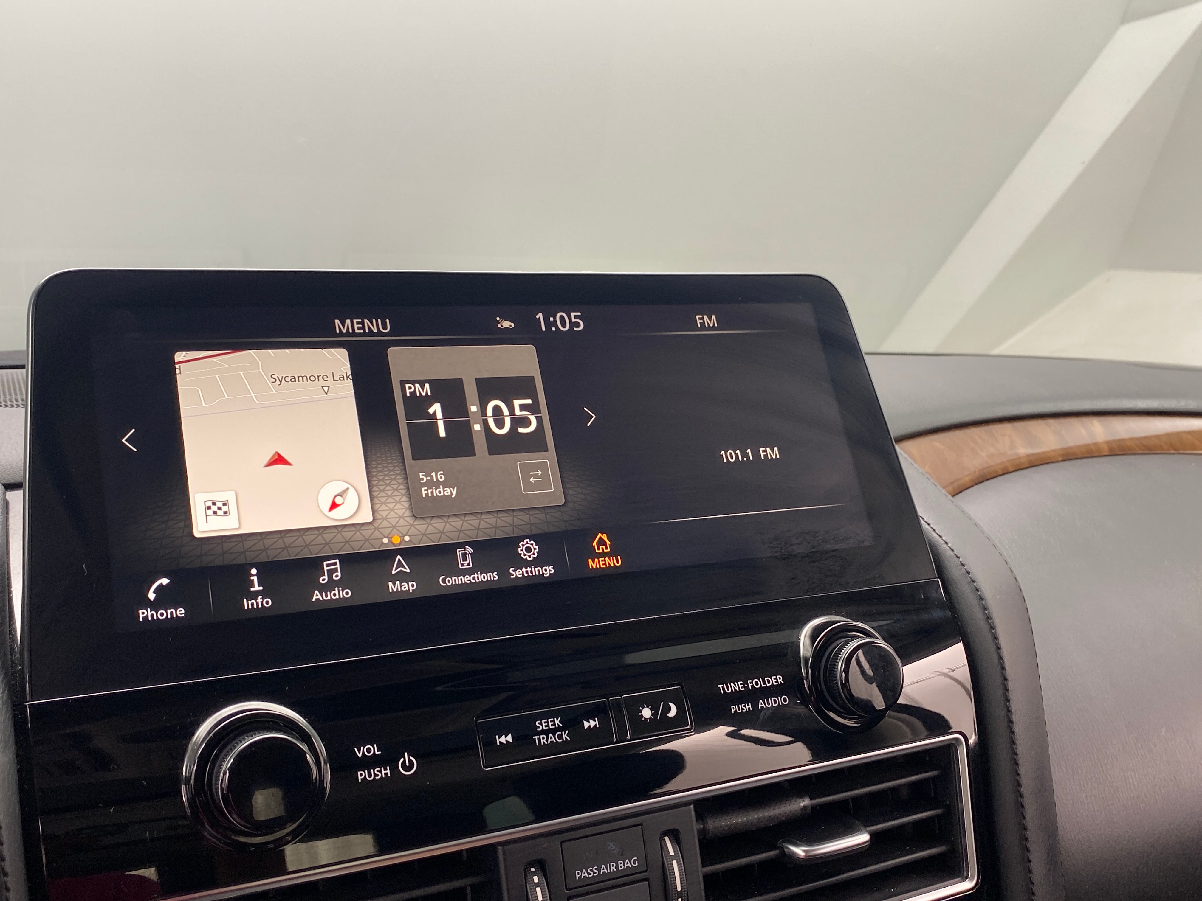 2023 Nissan Armada SL 3
