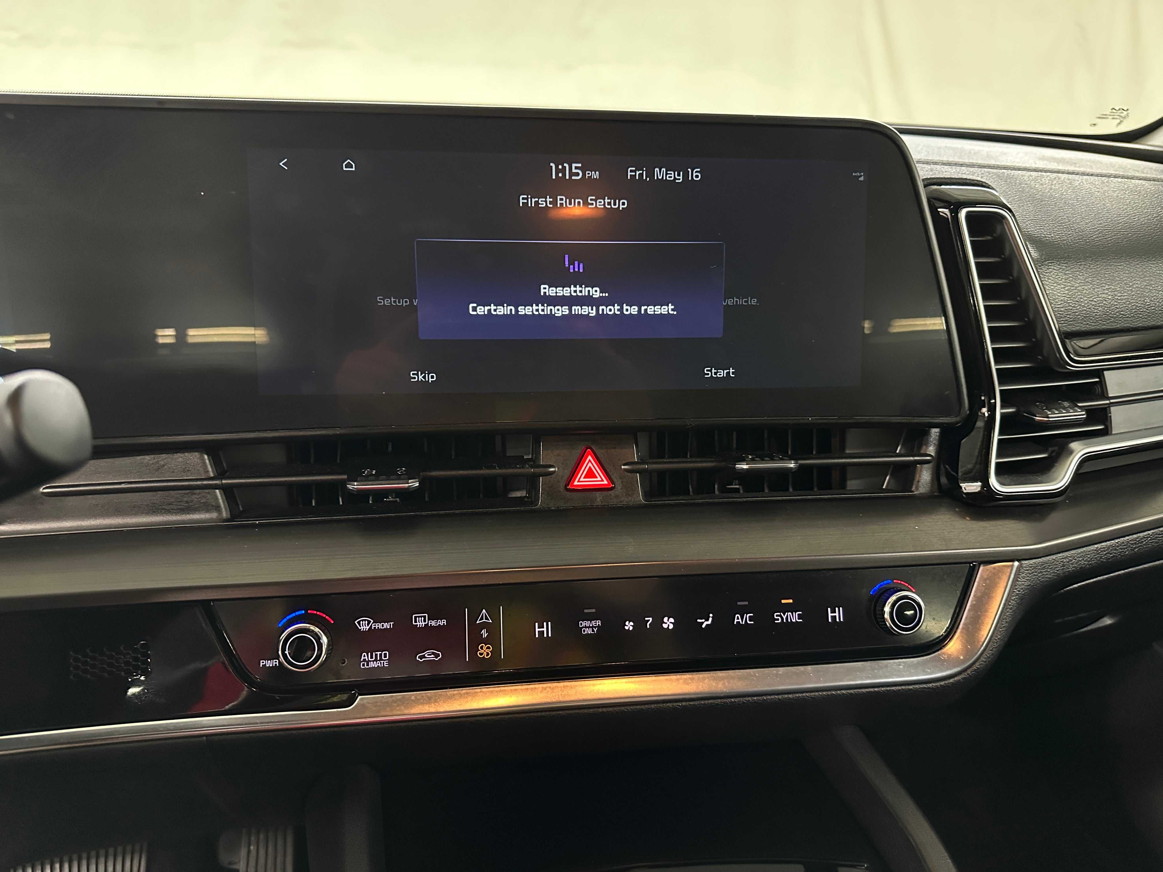 2023 Kia Sportage EX 3