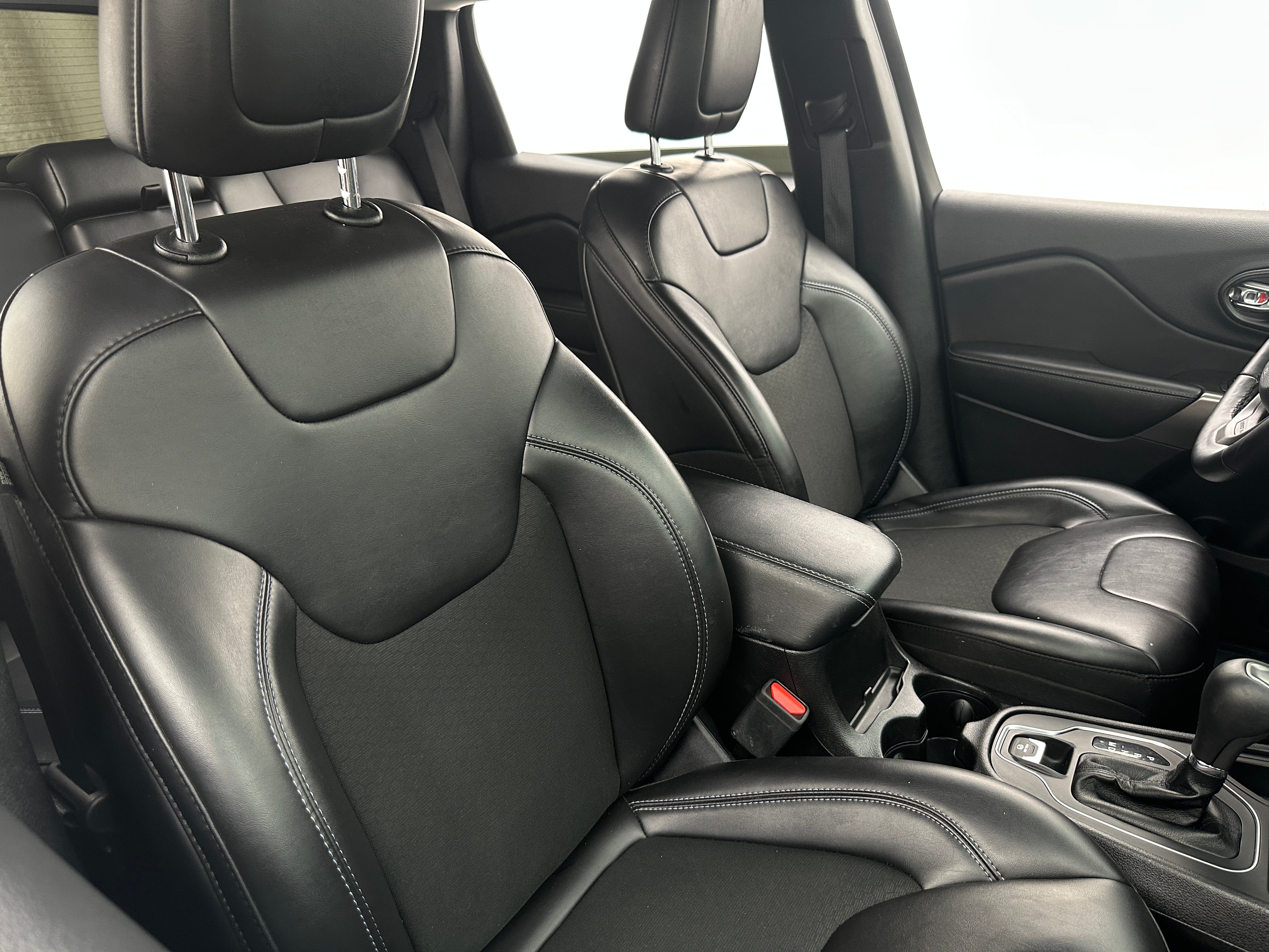 2021 Jeep Cherokee Latitude 2
