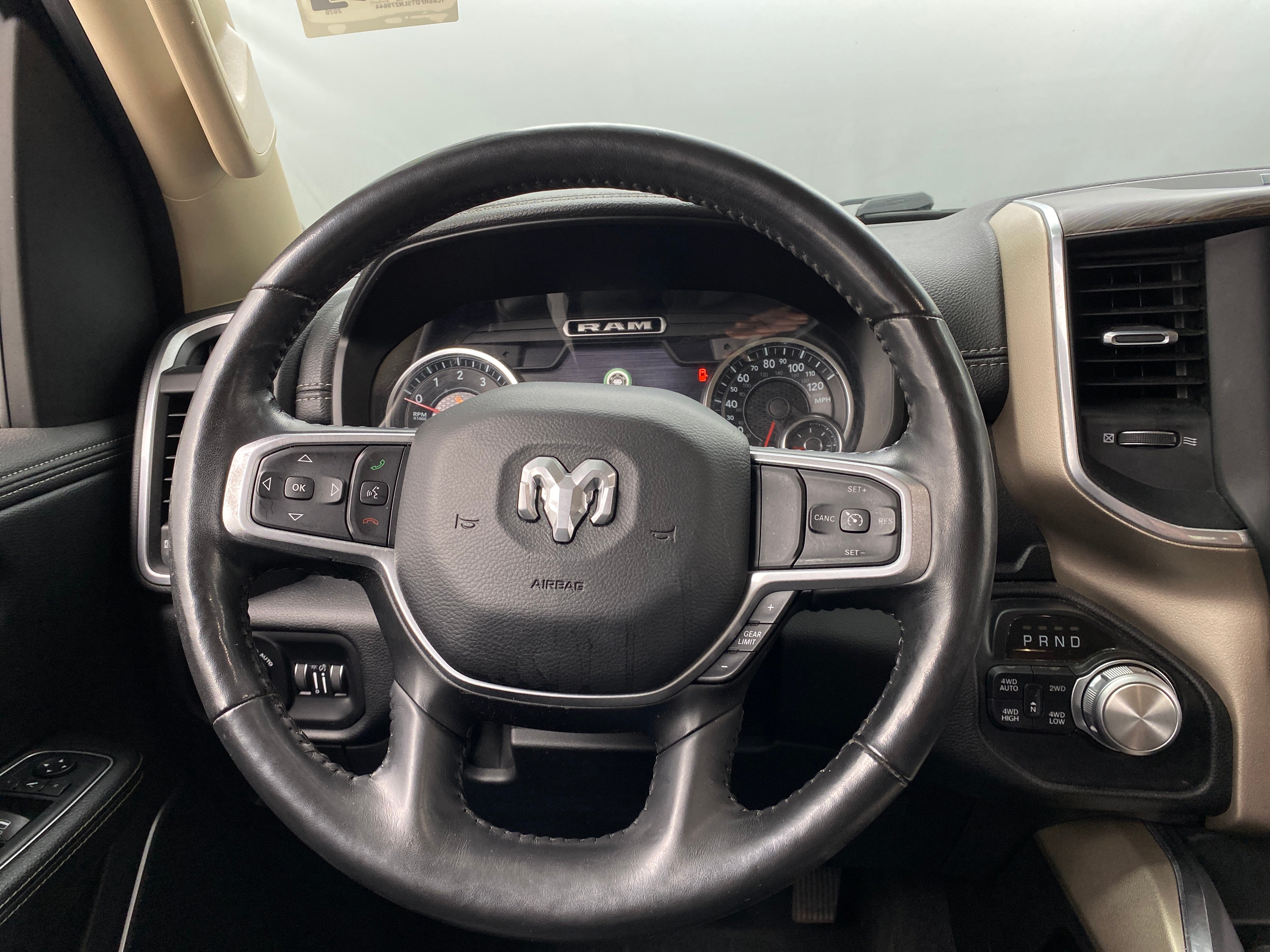 2020 RAM 1500 Laramie 5