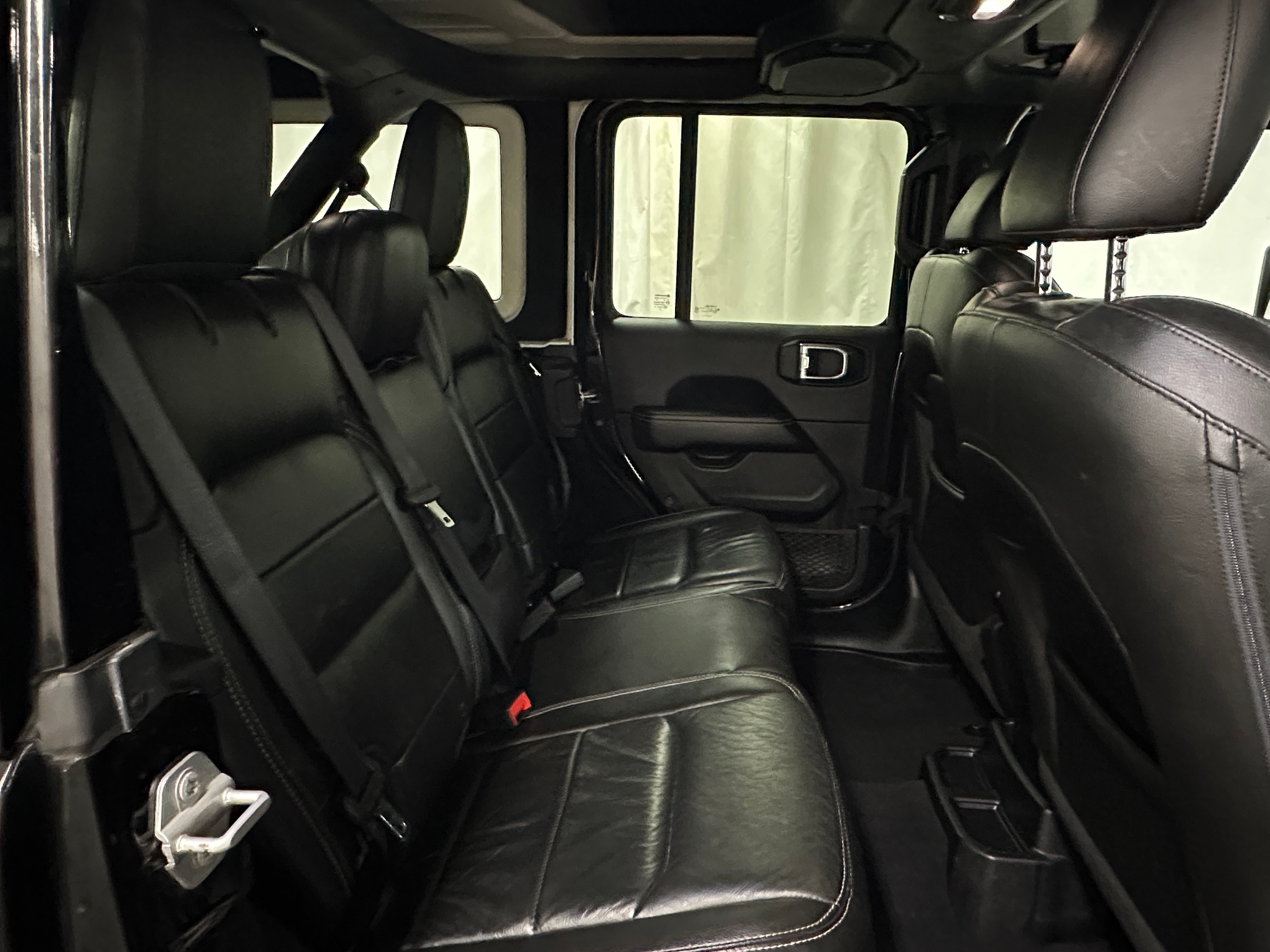 2018 Jeep Wrangler Unlimited Sahara 5