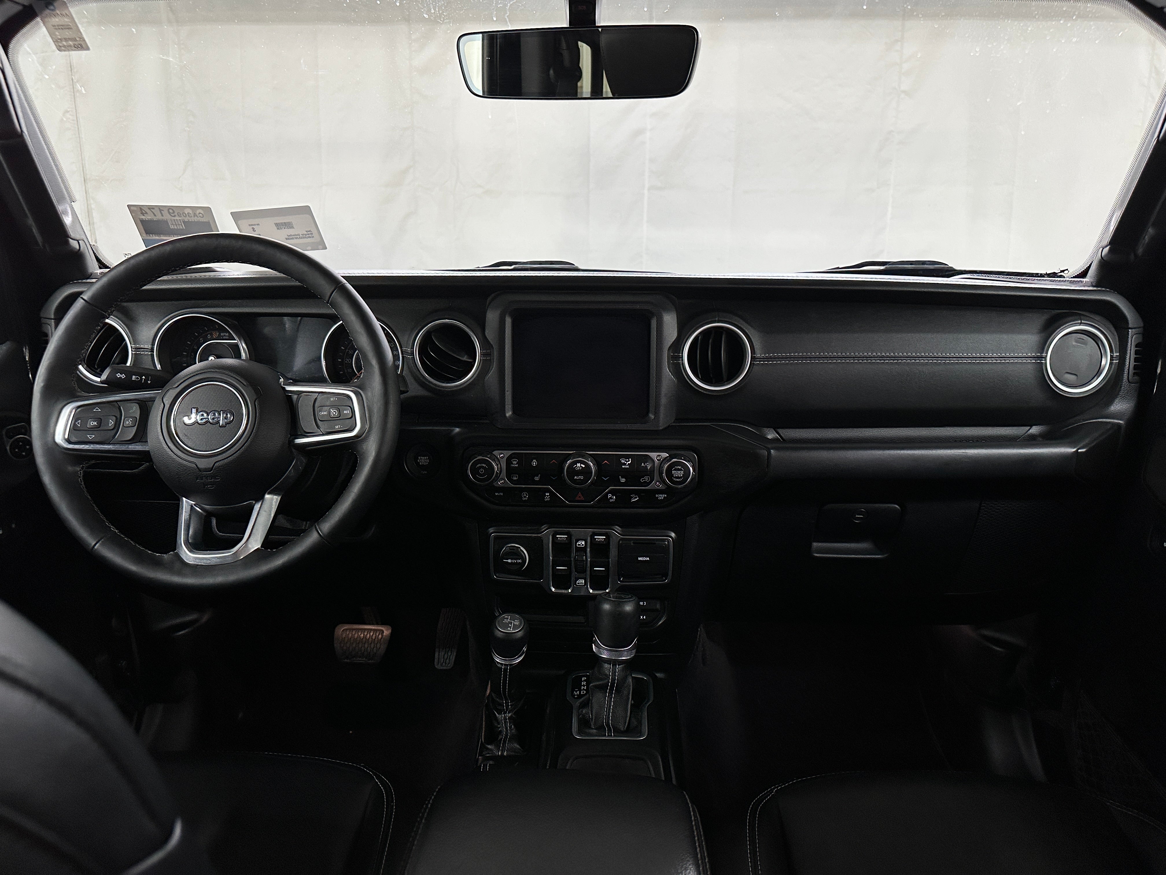 2018 Jeep Wrangler Unlimited Sahara 2
