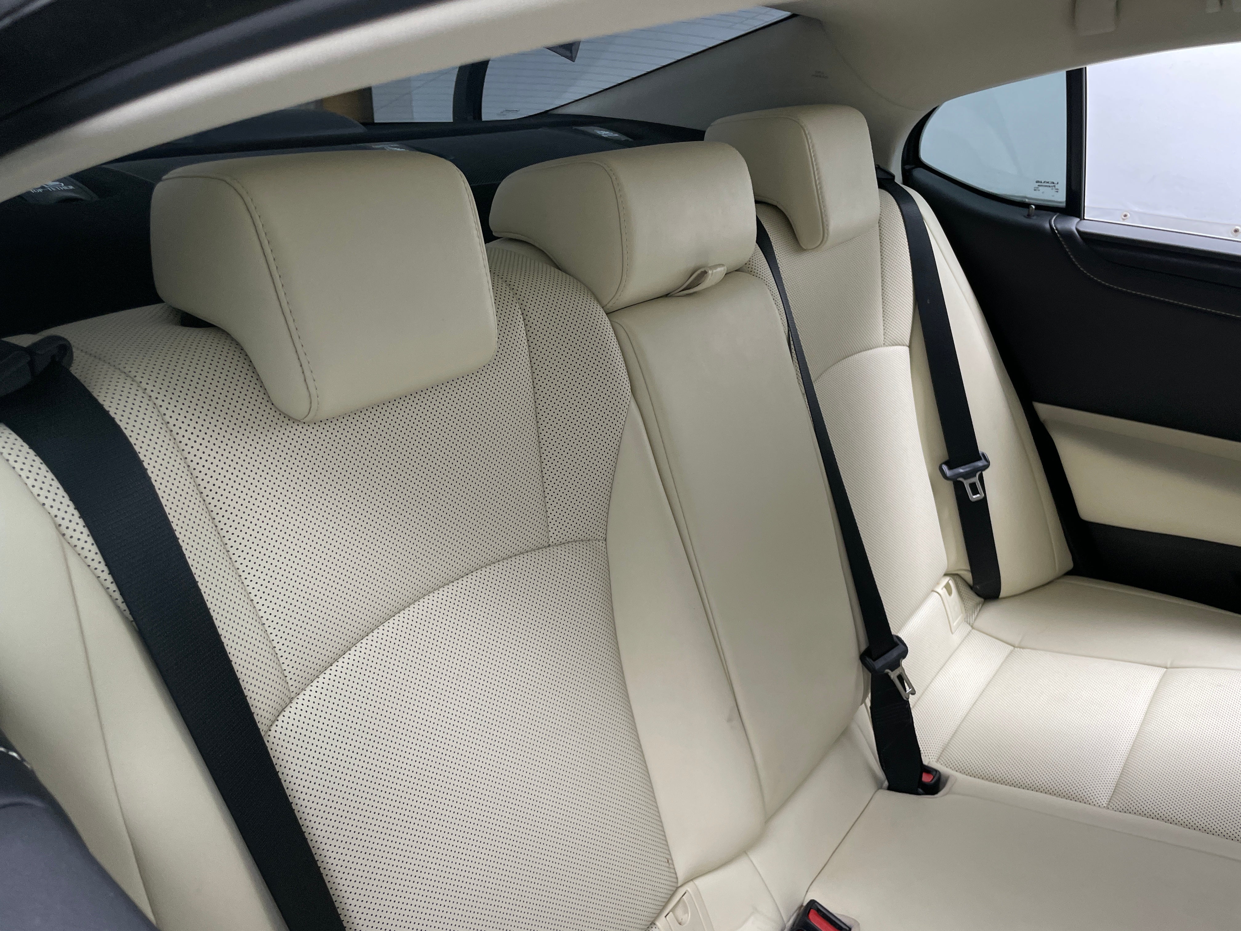 2022 Lexus ES 250 5