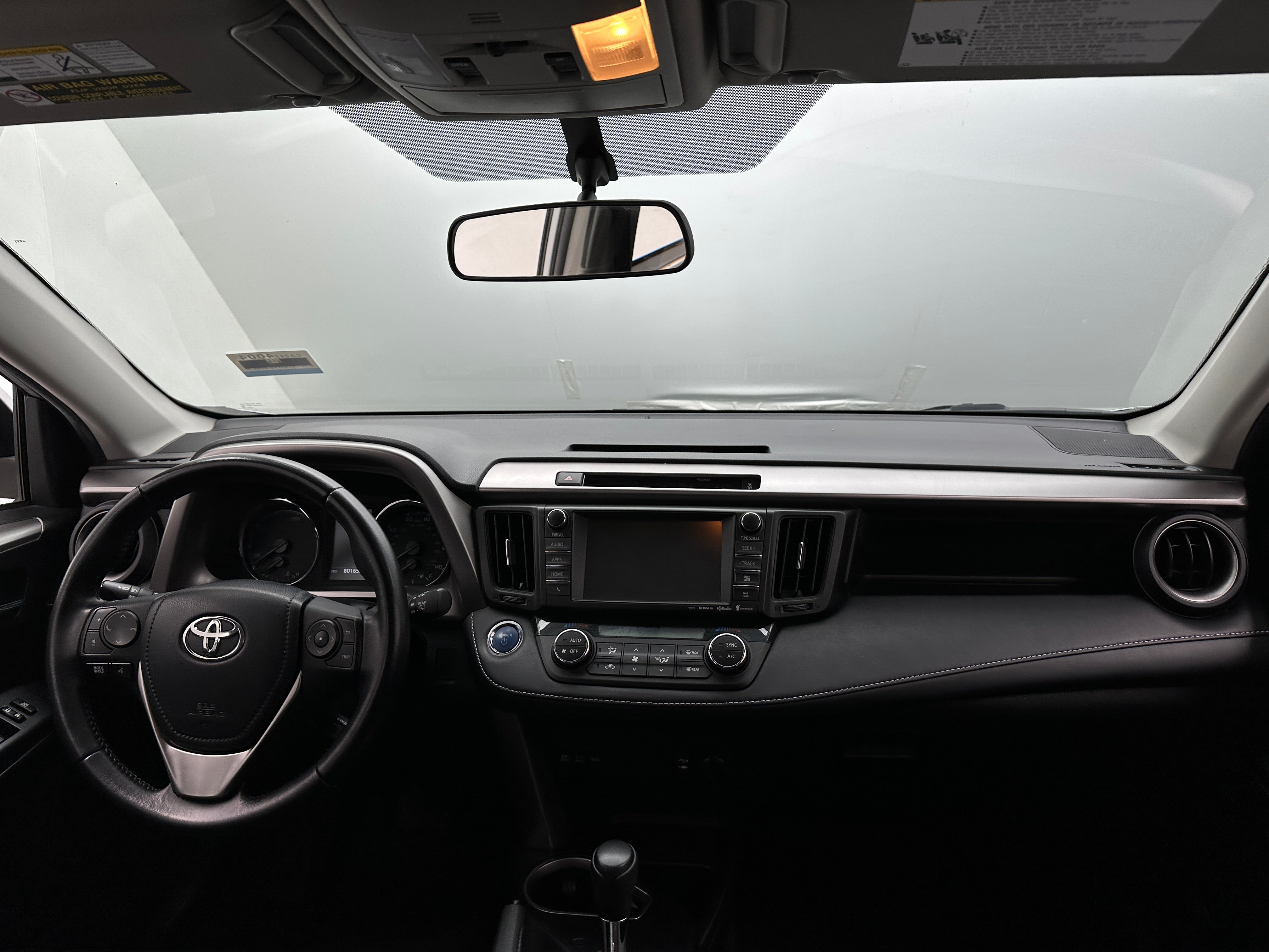 2016 Toyota RAV4 XLE 3
