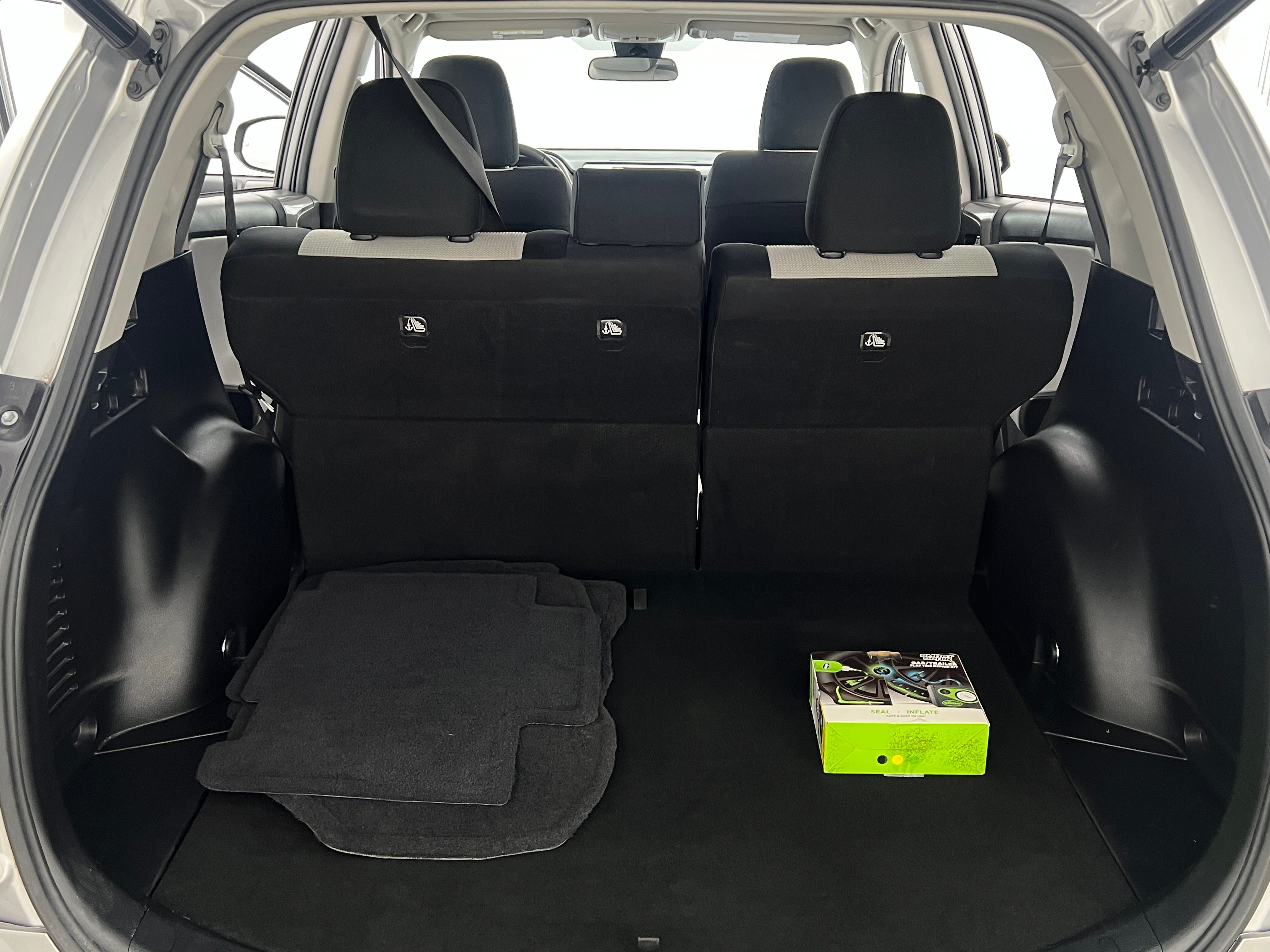 2018 Toyota RAV4 XLE 7