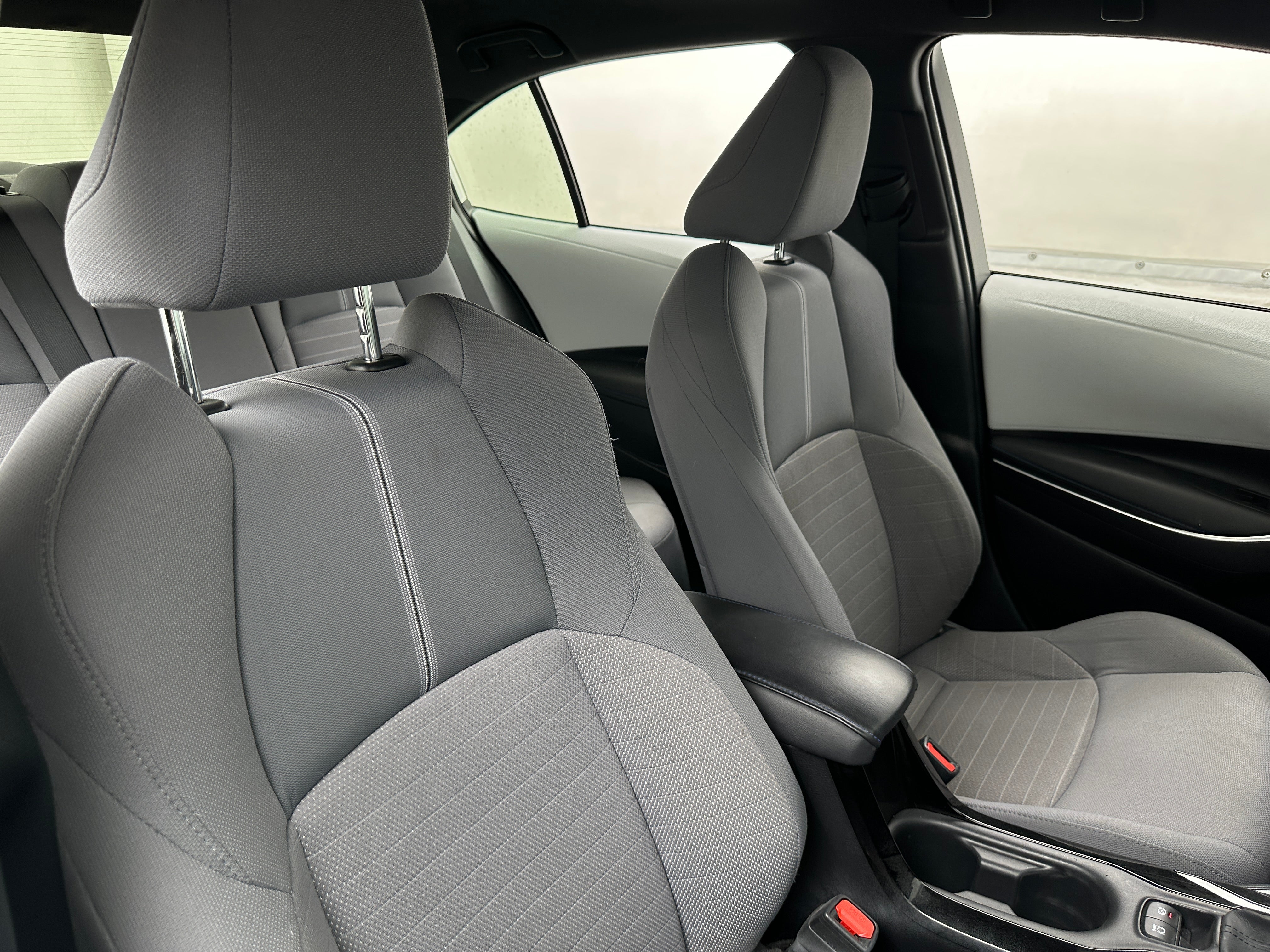 2020 Toyota Corolla SE 2