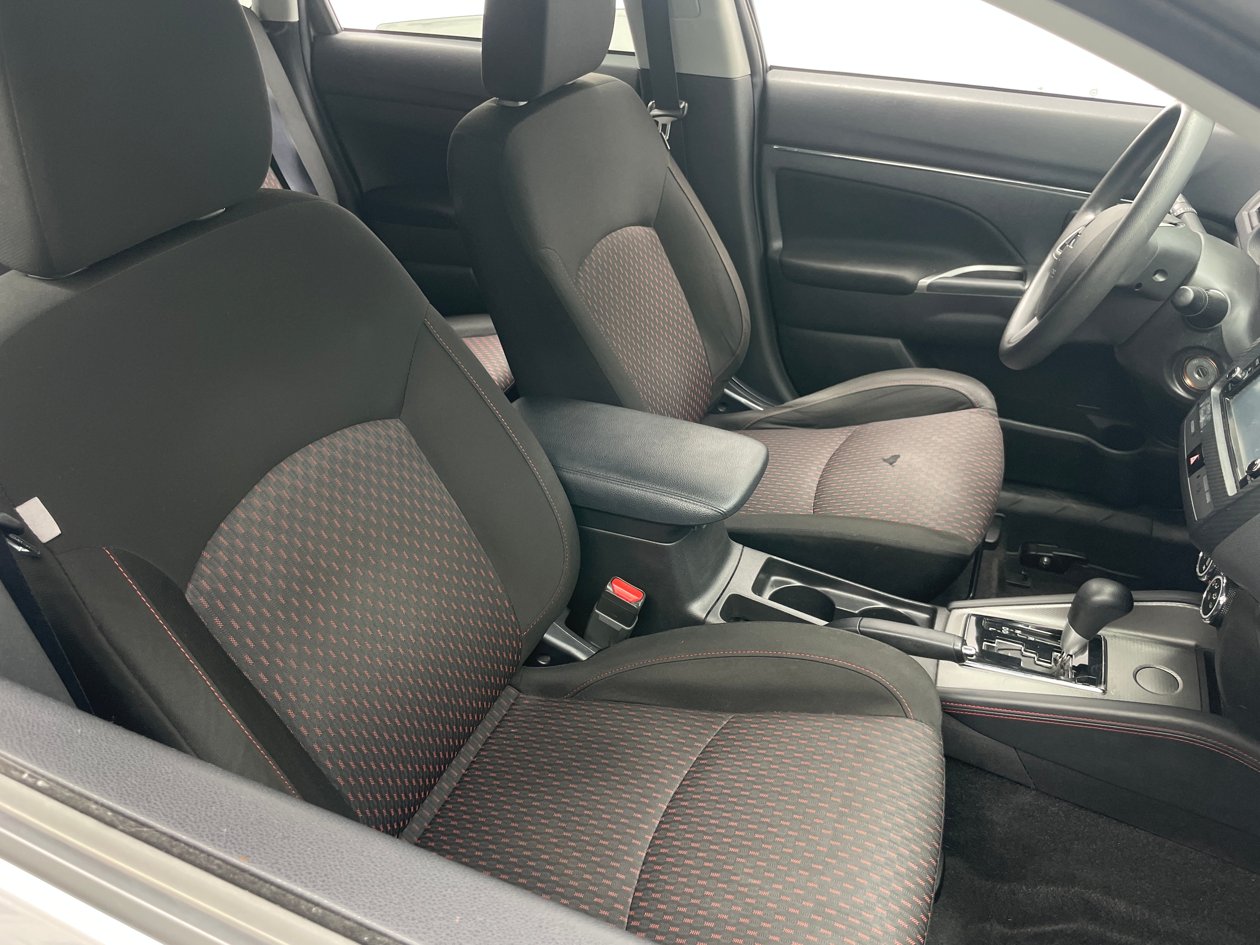 2019 Mitsubishi Outlander Sport ES 2