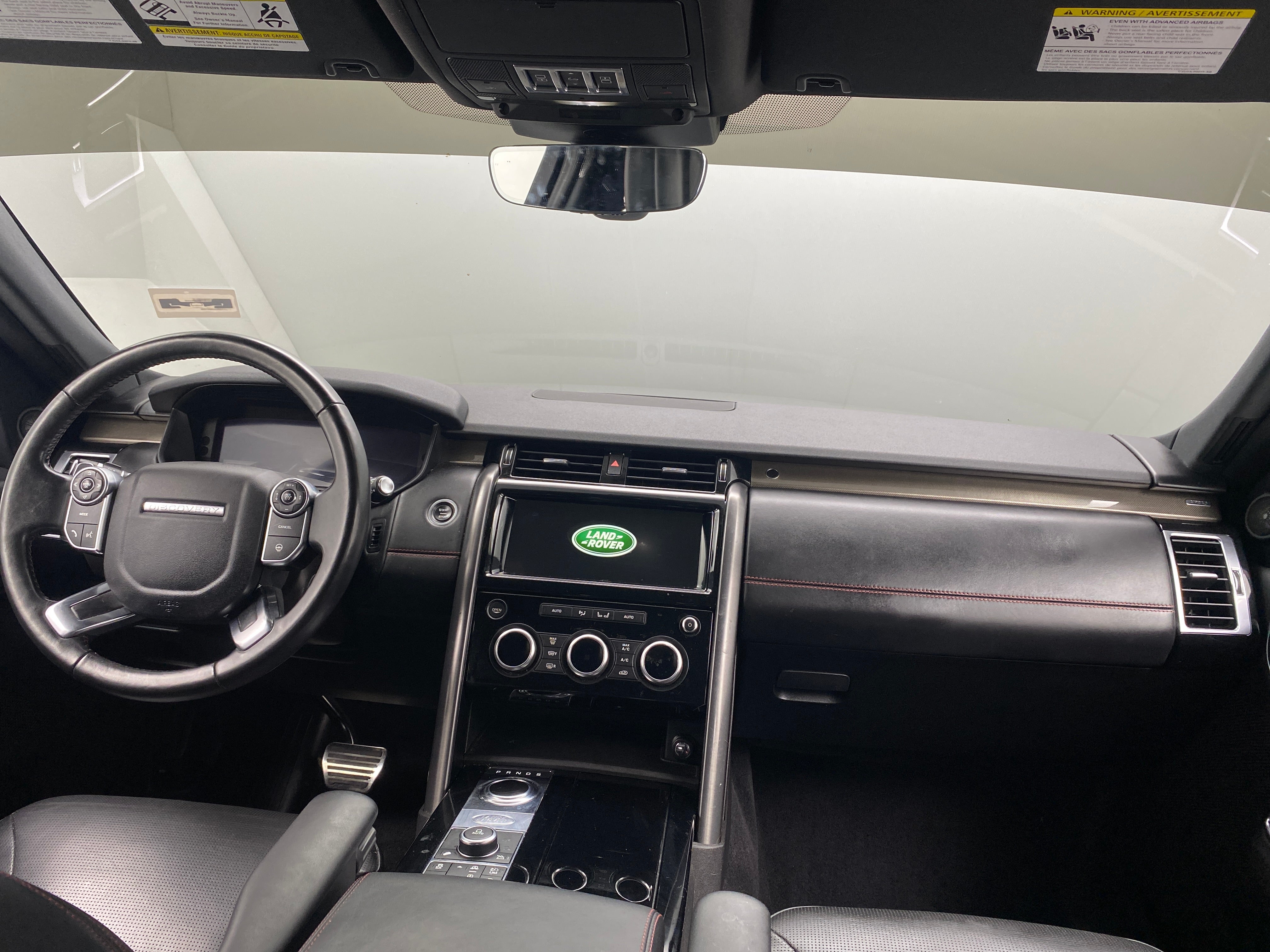 2018 Land Rover Discovery HSE Luxury 2