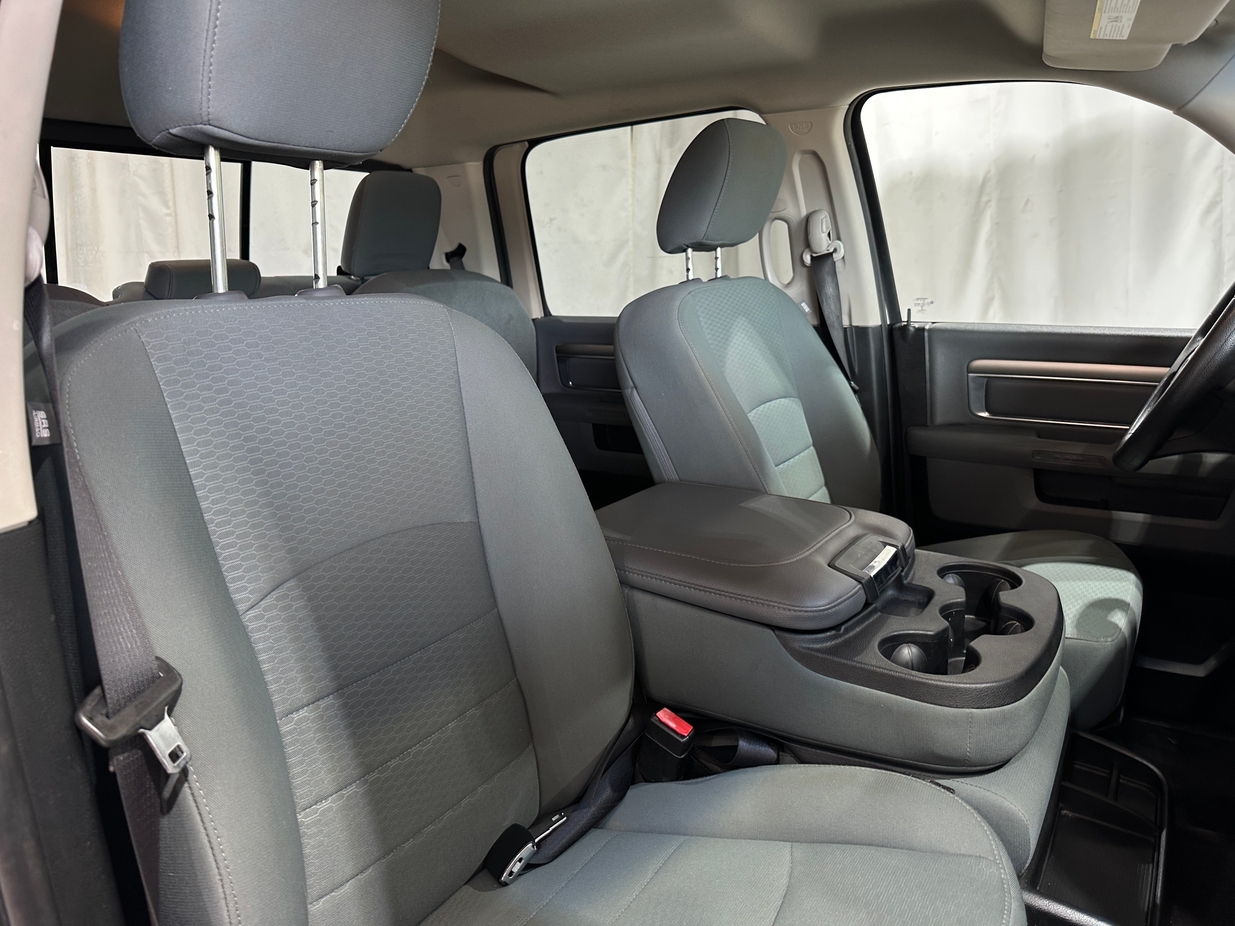 2017 RAM 1500 SLT 2