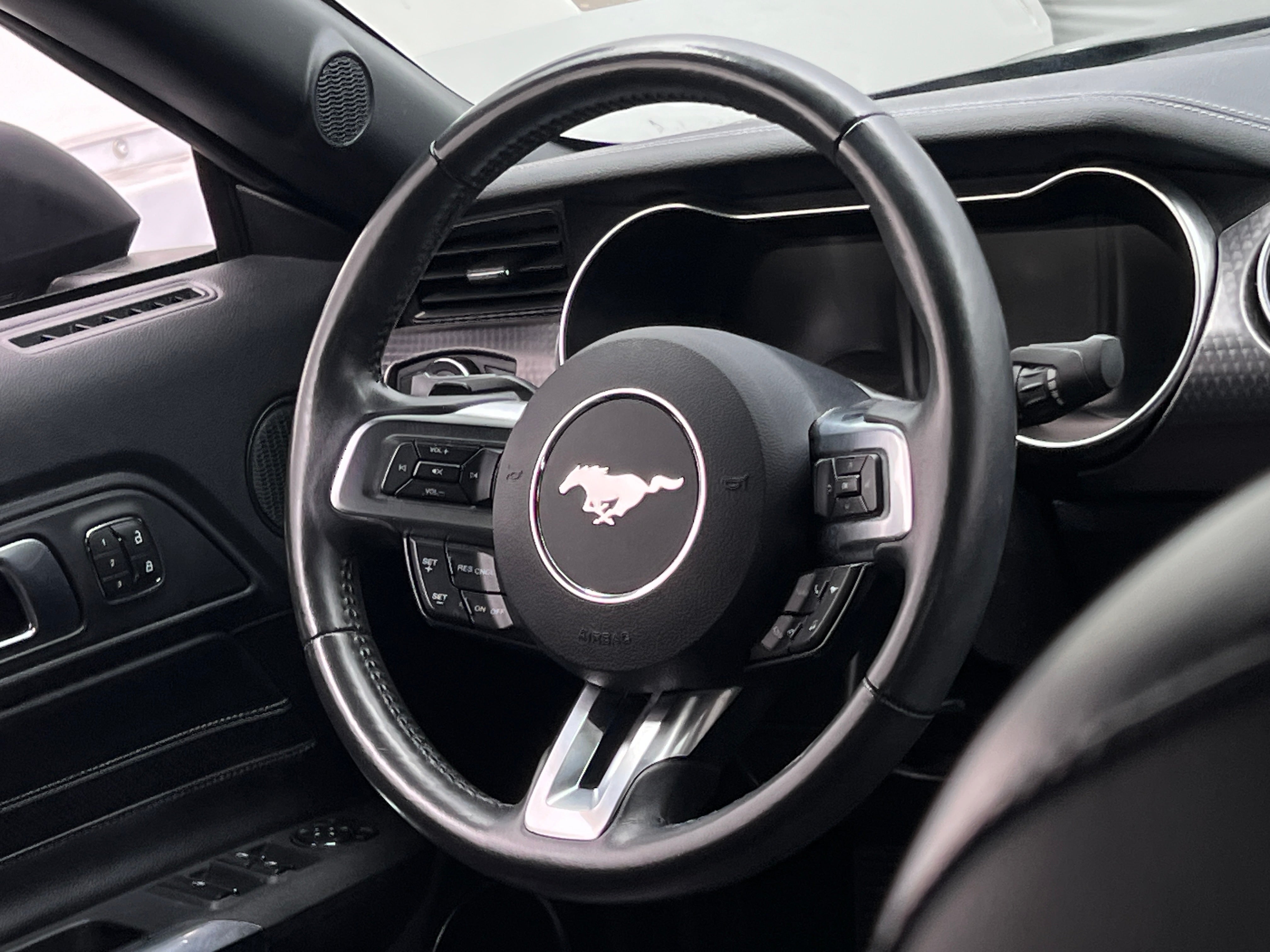 2019 Ford Mustang  5