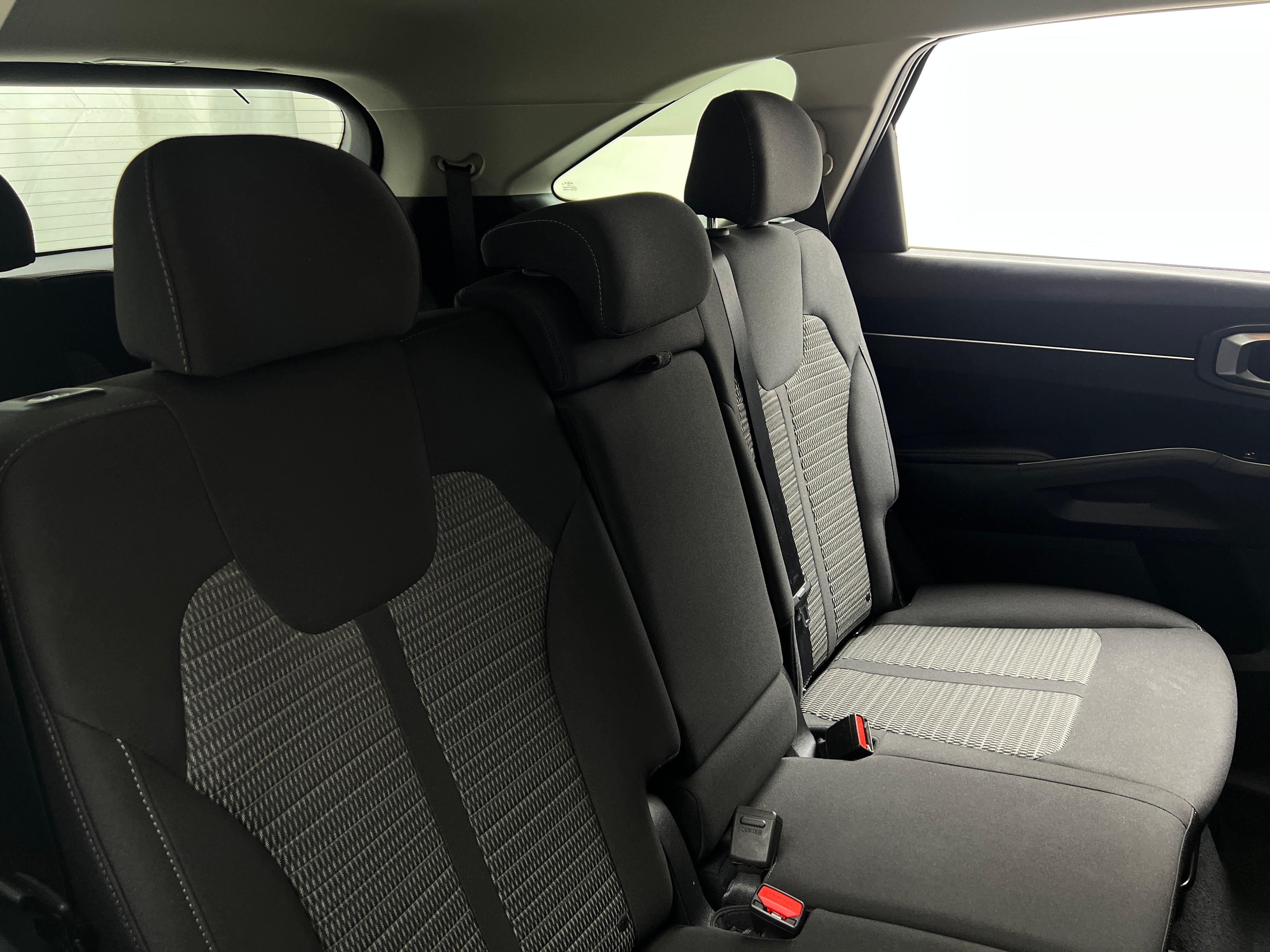 2022 Kia Sorento LX 6