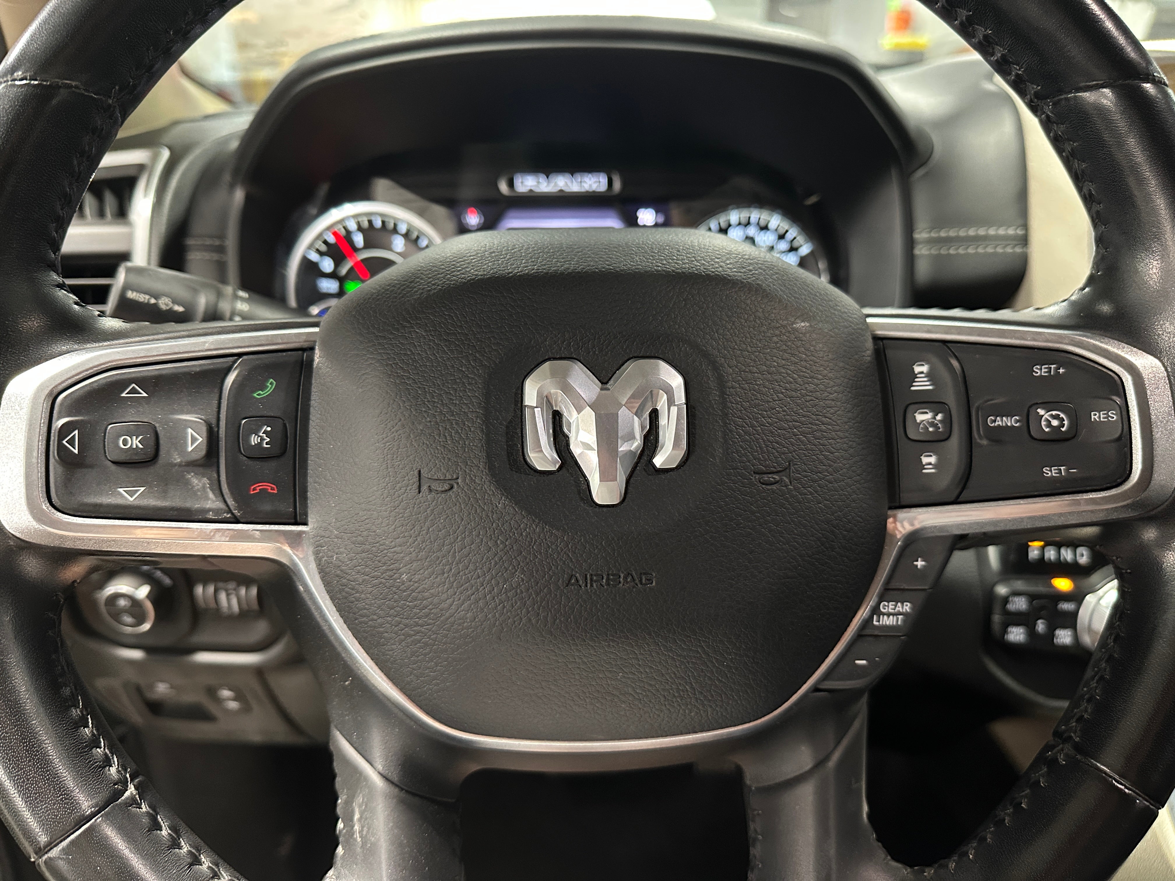 2021 RAM 1500 Laramie 4