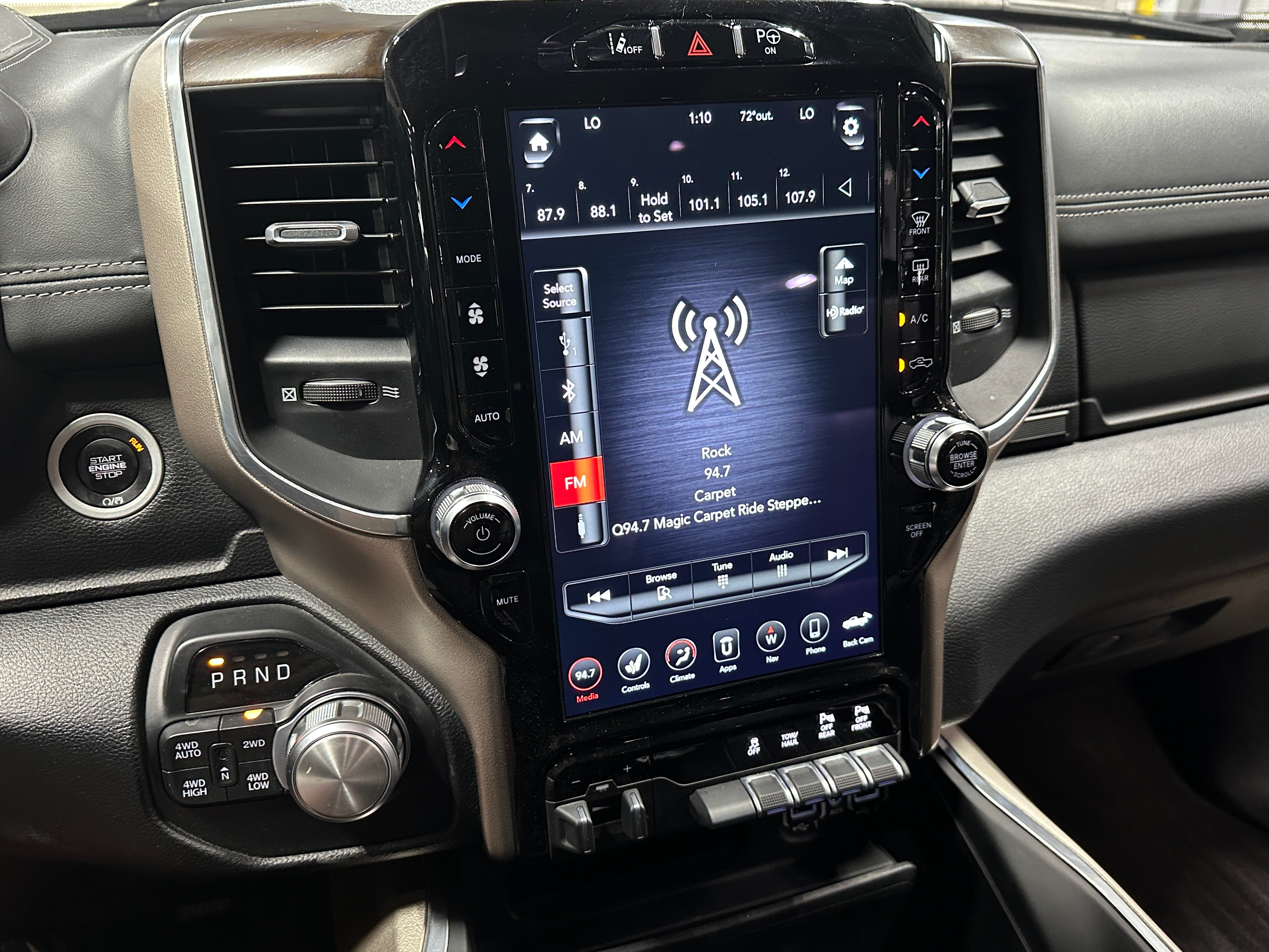 2021 RAM 1500 Laramie 3