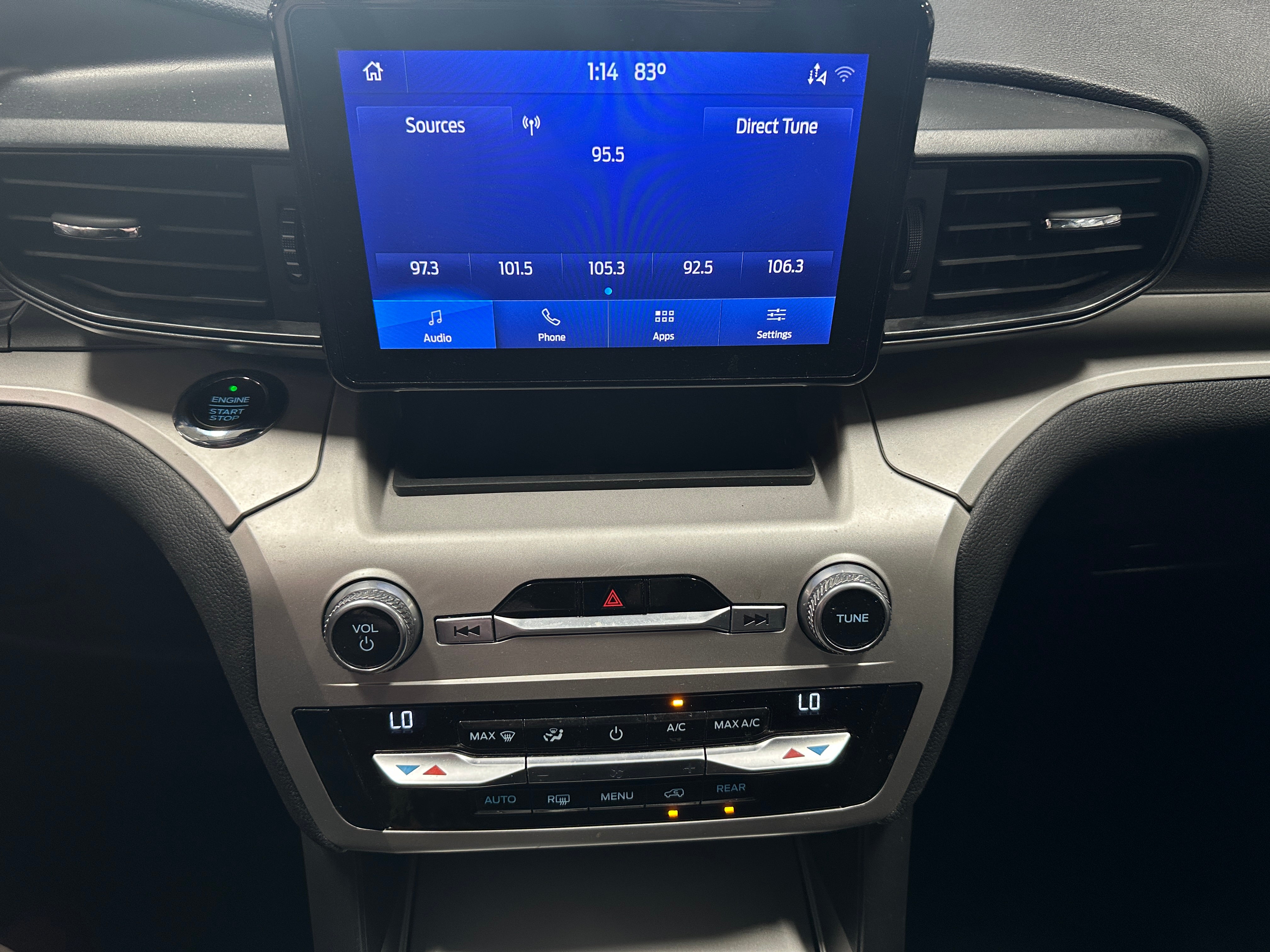 2020 Ford Explorer XLT 4
