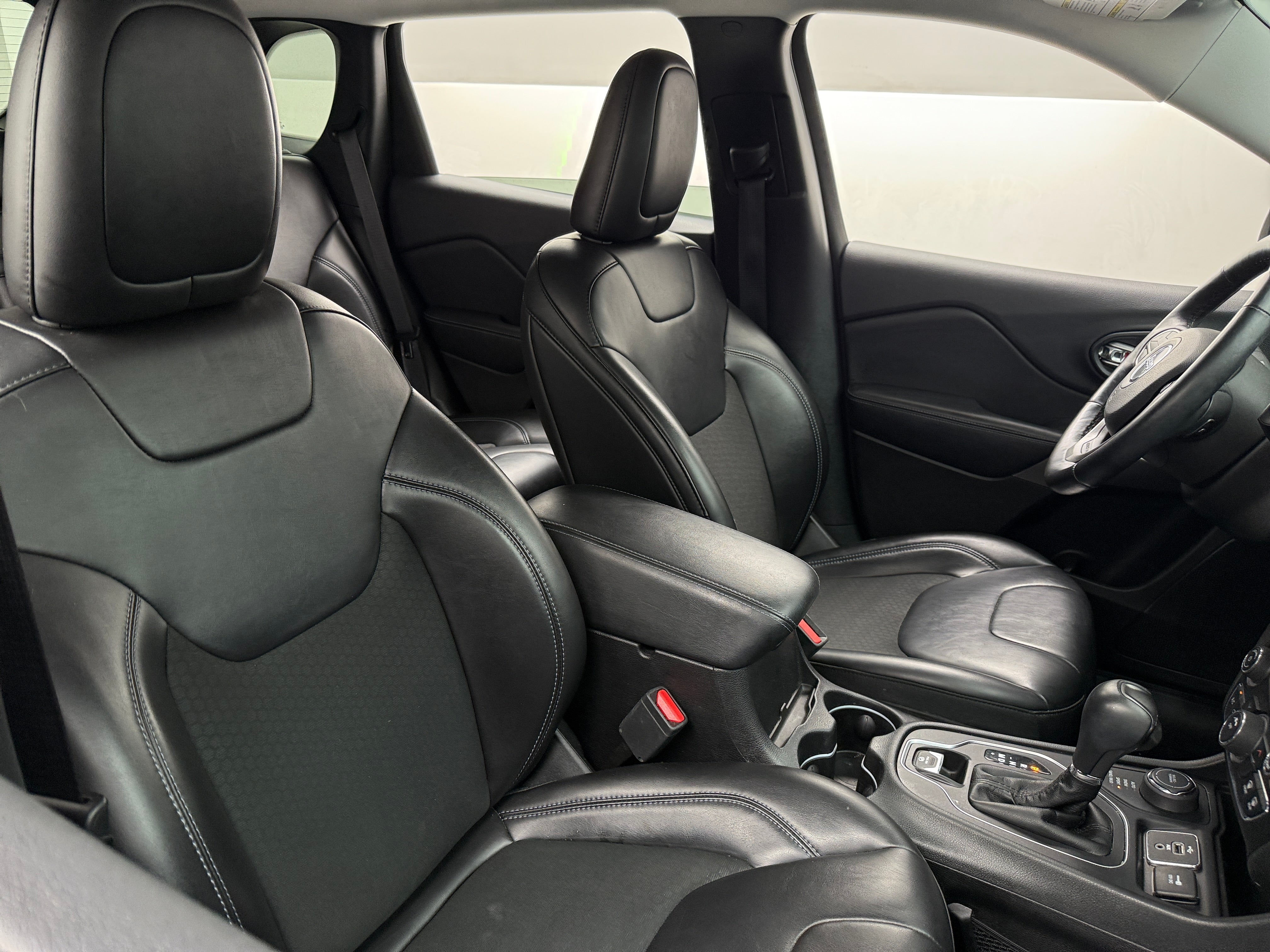 2019 Jeep Cherokee Latitude 2